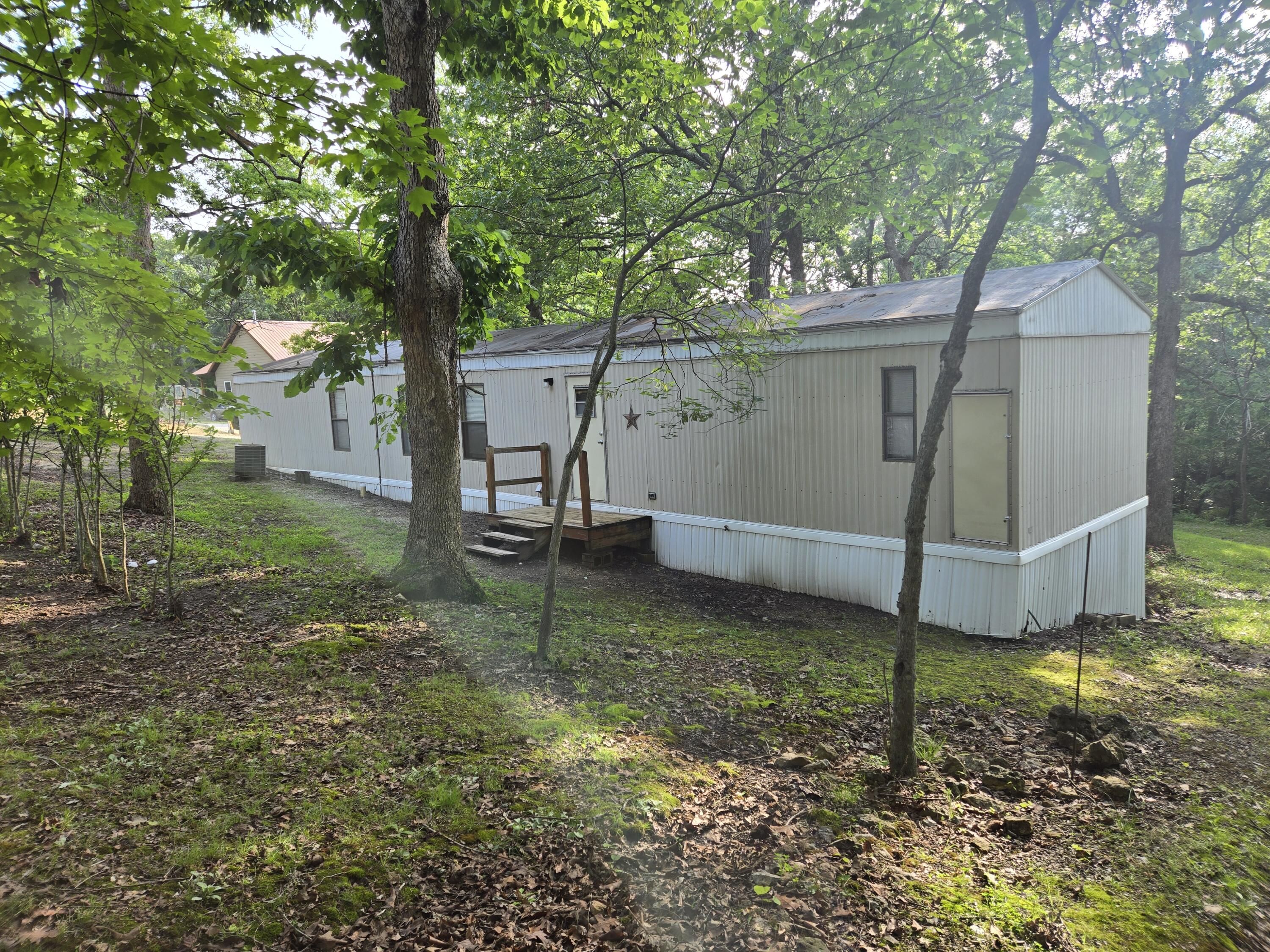 21811 Feather Road Property Photo 4