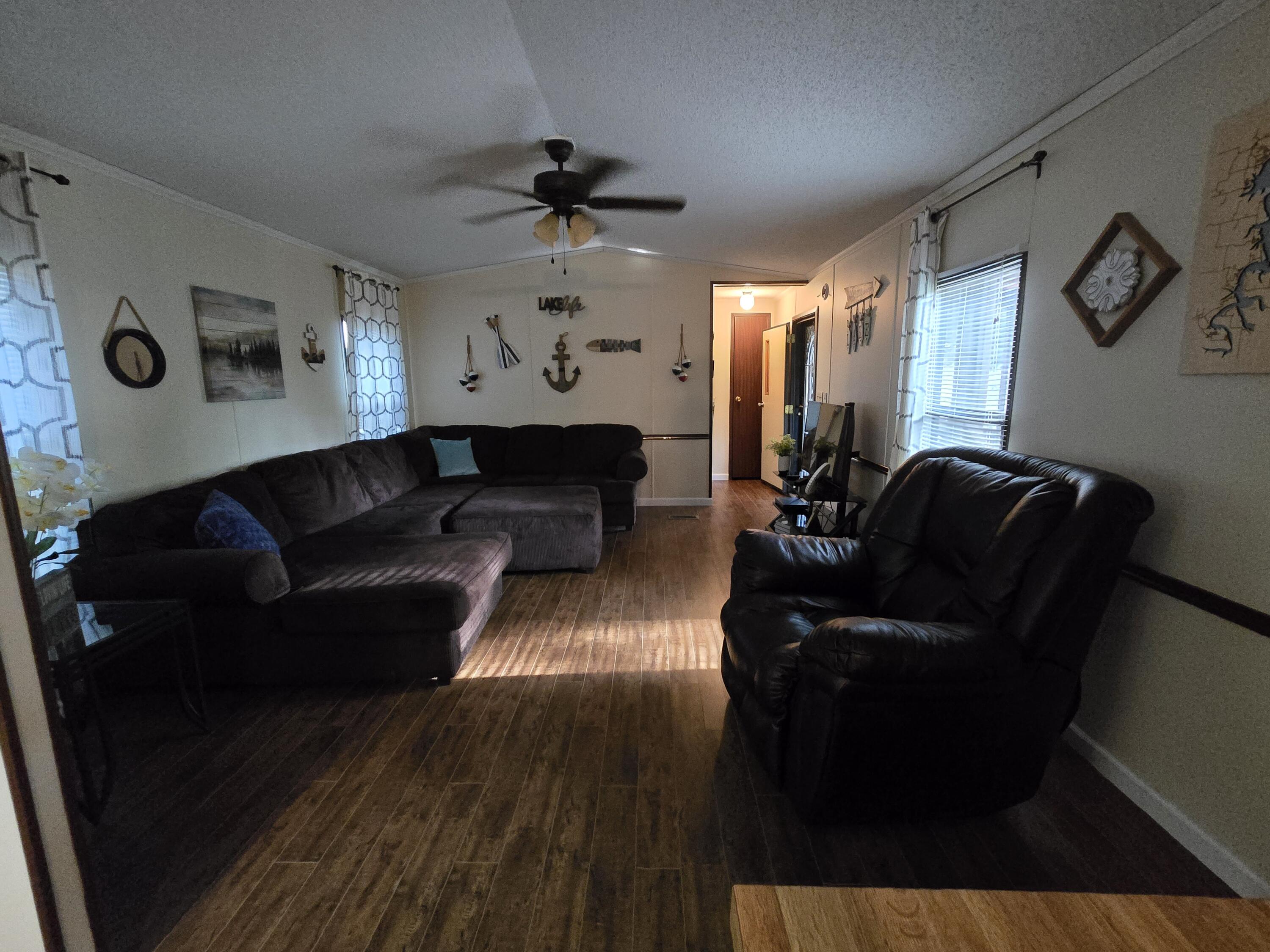 21811 Feather Road Property Photo 13