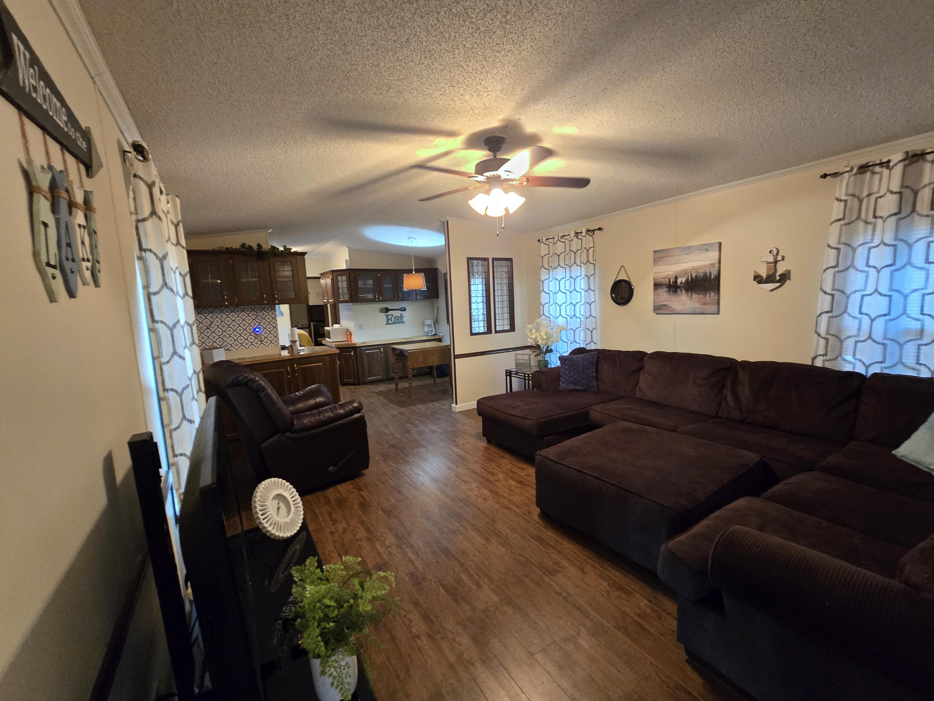 21811 Feather Road Property Photo 14