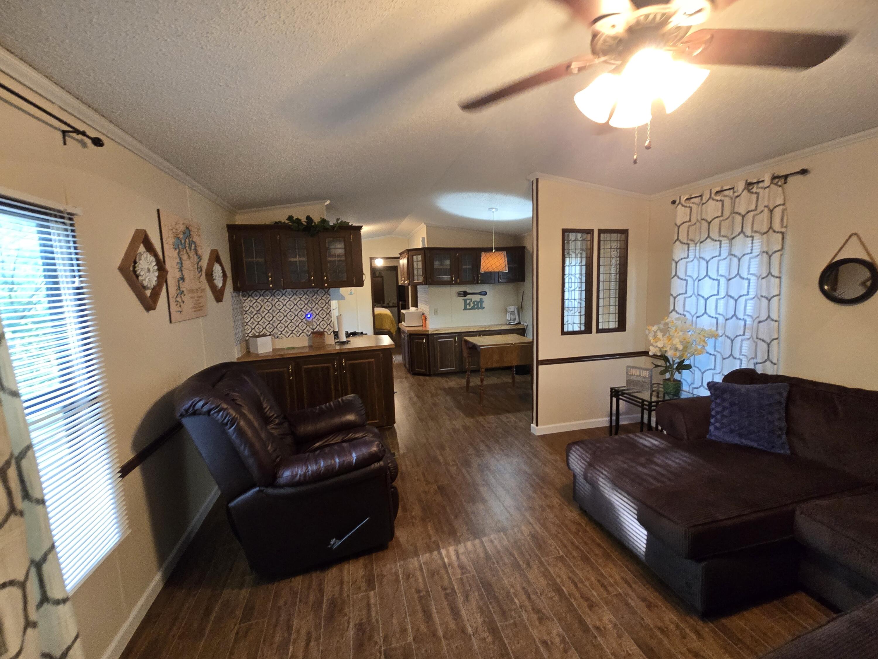 21811 Feather Road Property Photo 15