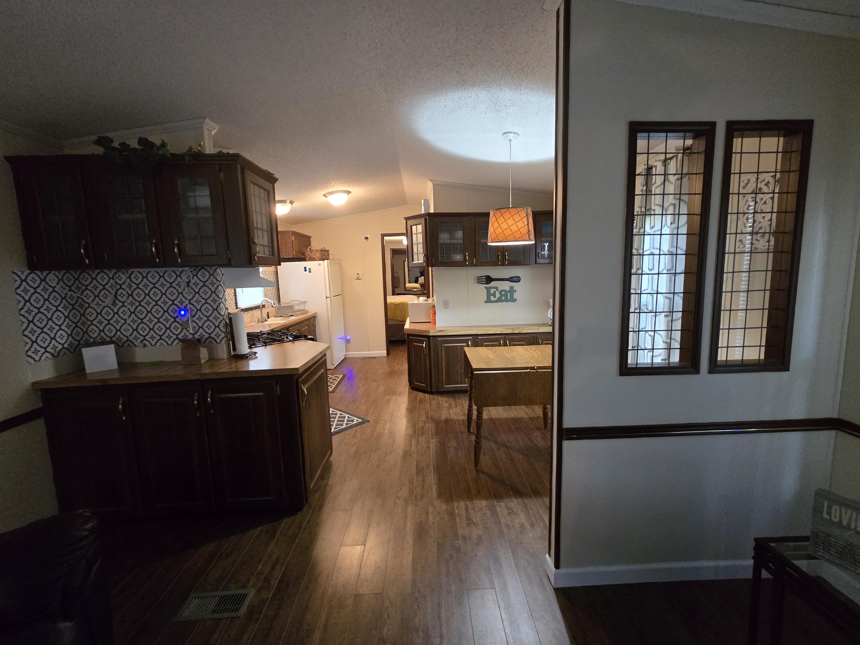 21811 Feather Road Property Photo 16