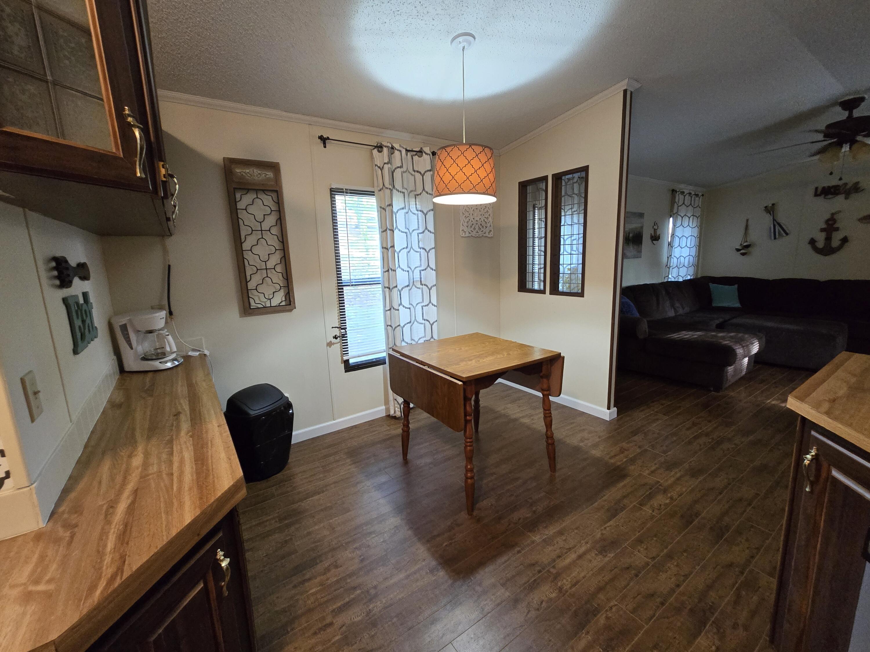 21811 Feather Road Property Photo 18