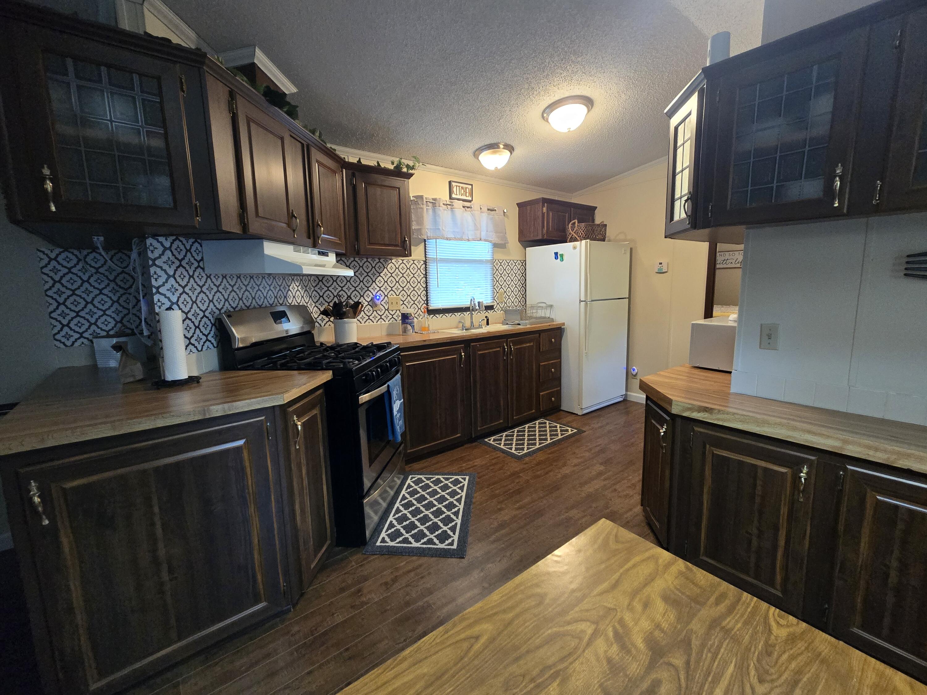 21811 Feather Road Property Photo 19