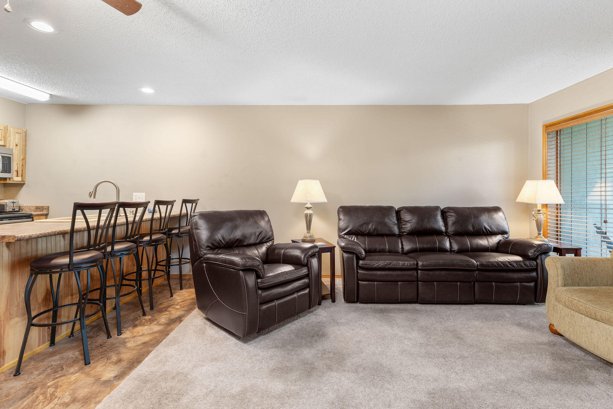 550 Notch Lane Property Photo 8