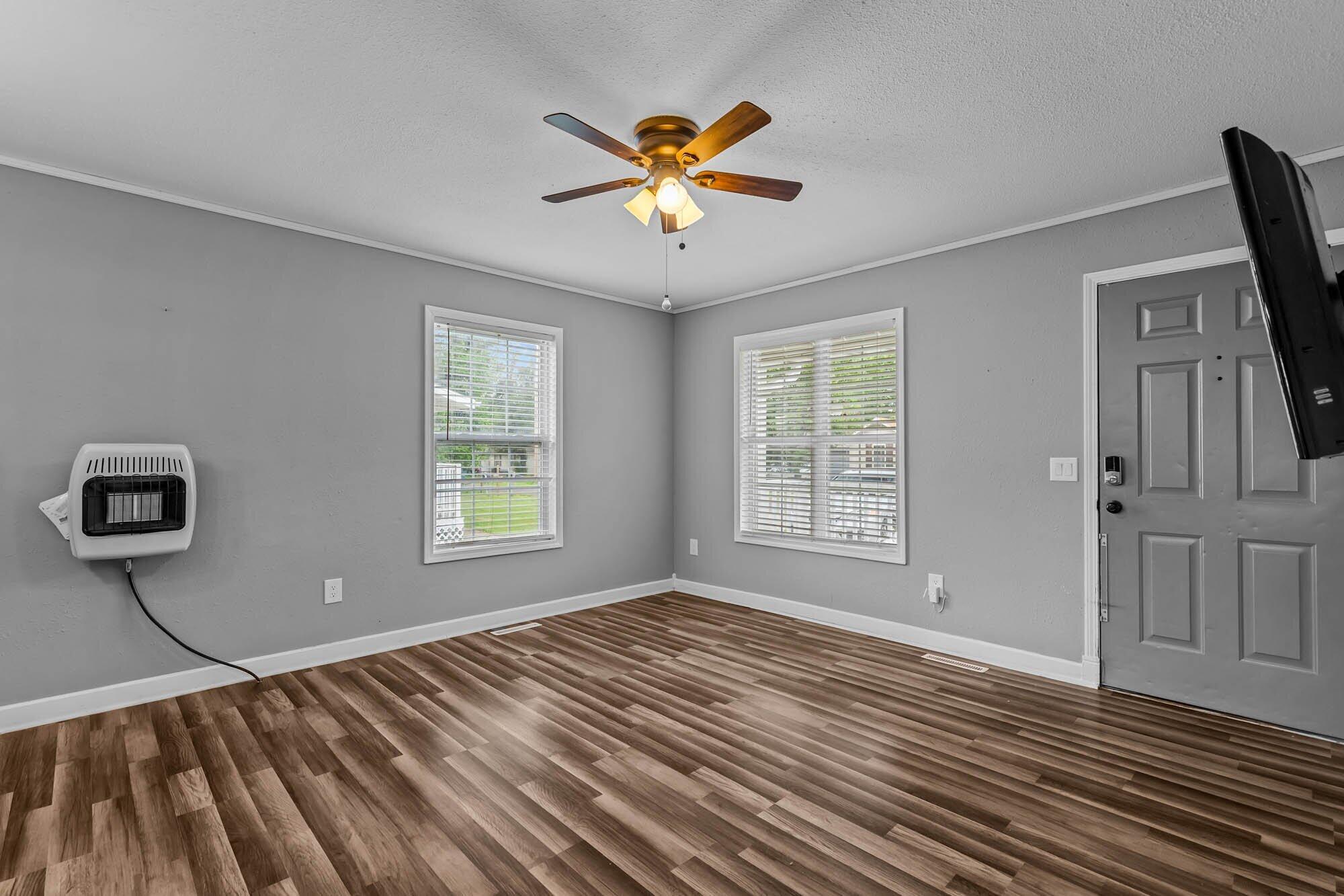 3200 West Lynn Street Property Photo 2