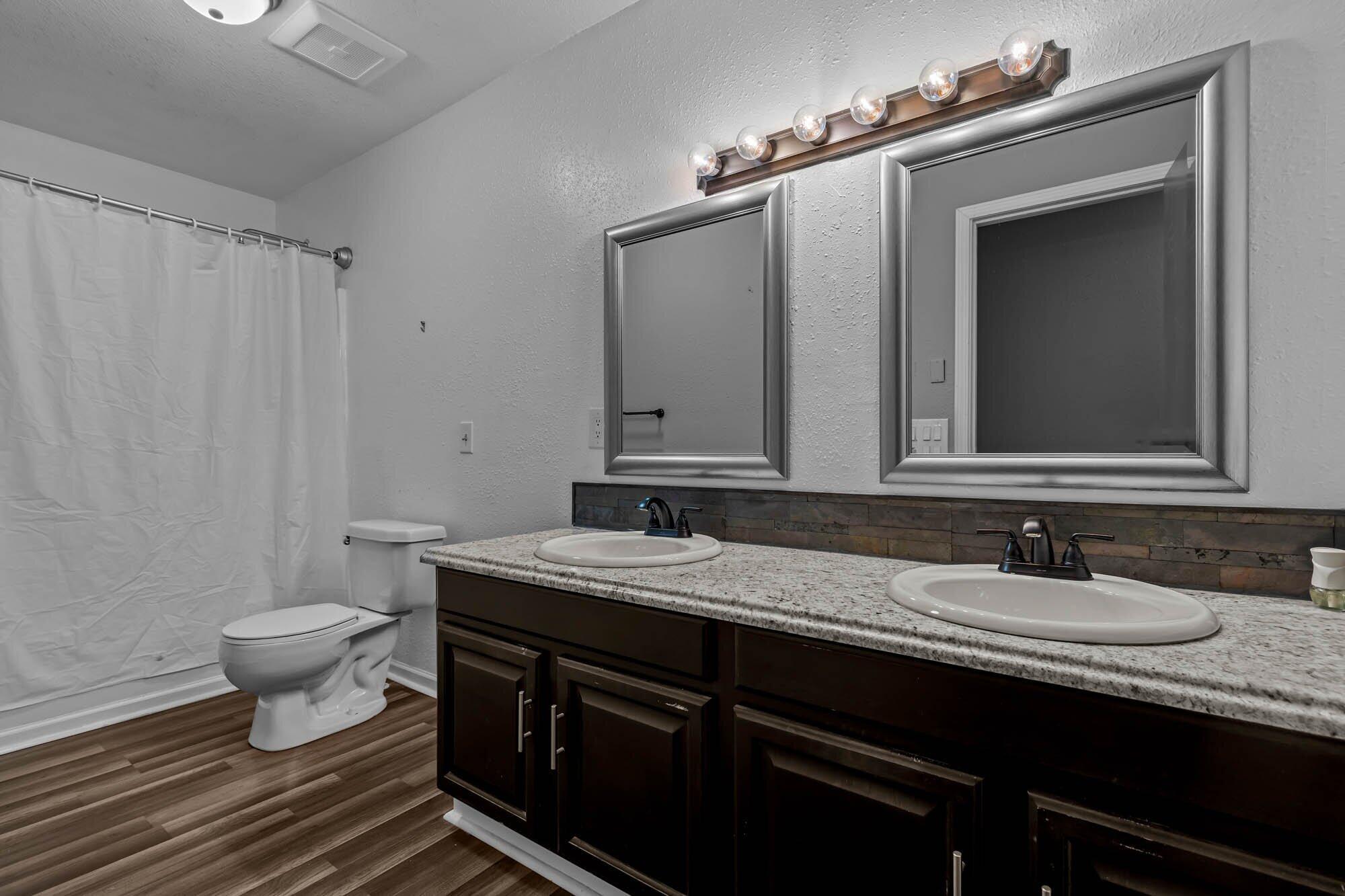 3200 West Lynn Street Property Photo 13