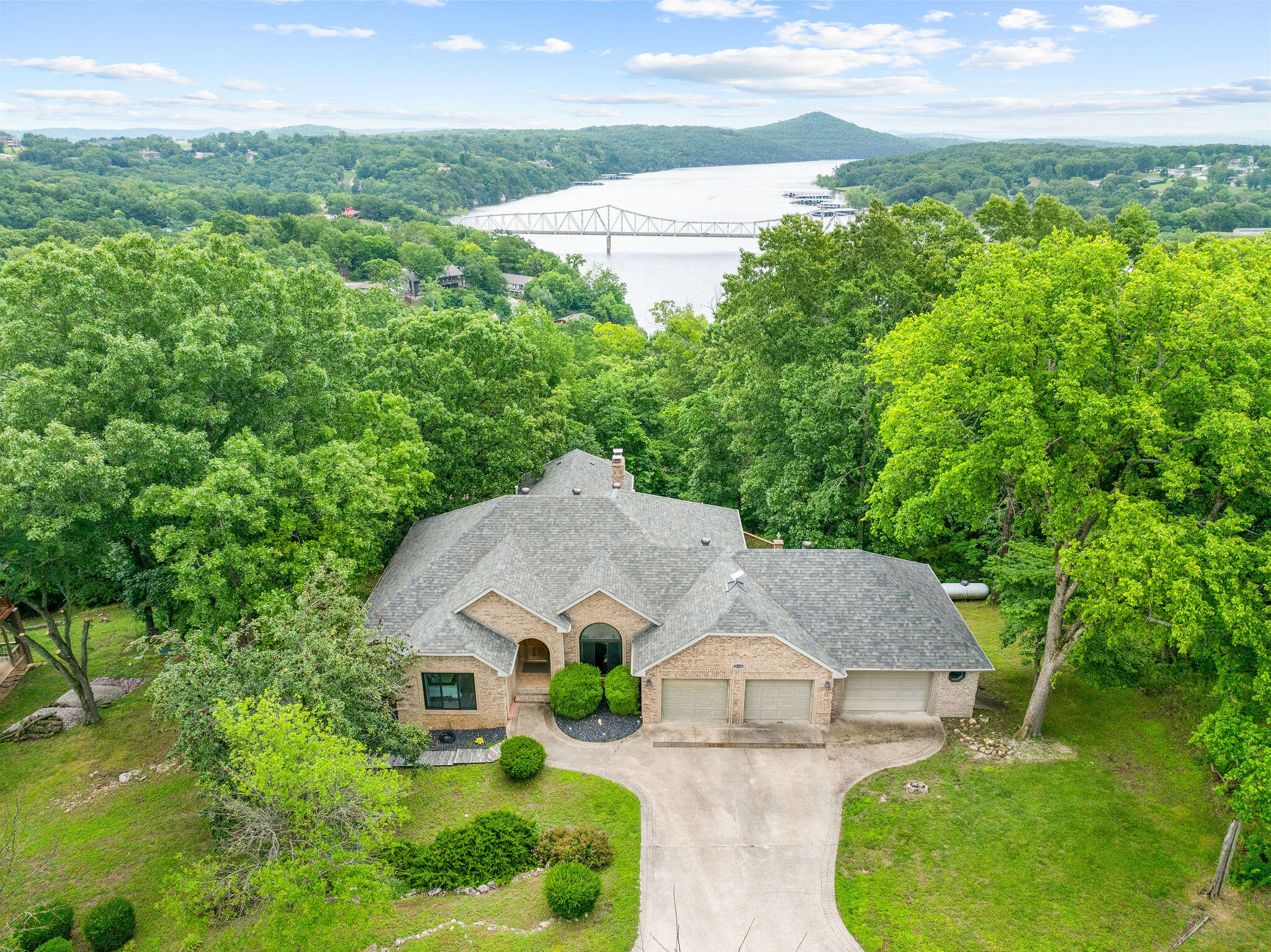 25158 Autumn View Drive Property Photo 5