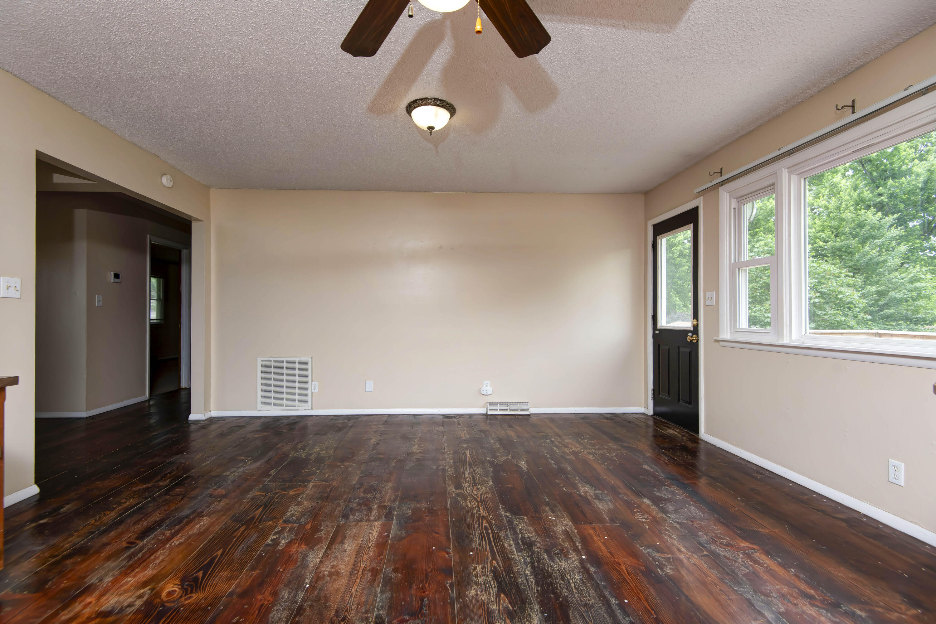 801 North 11th Avenue Property Photo 14