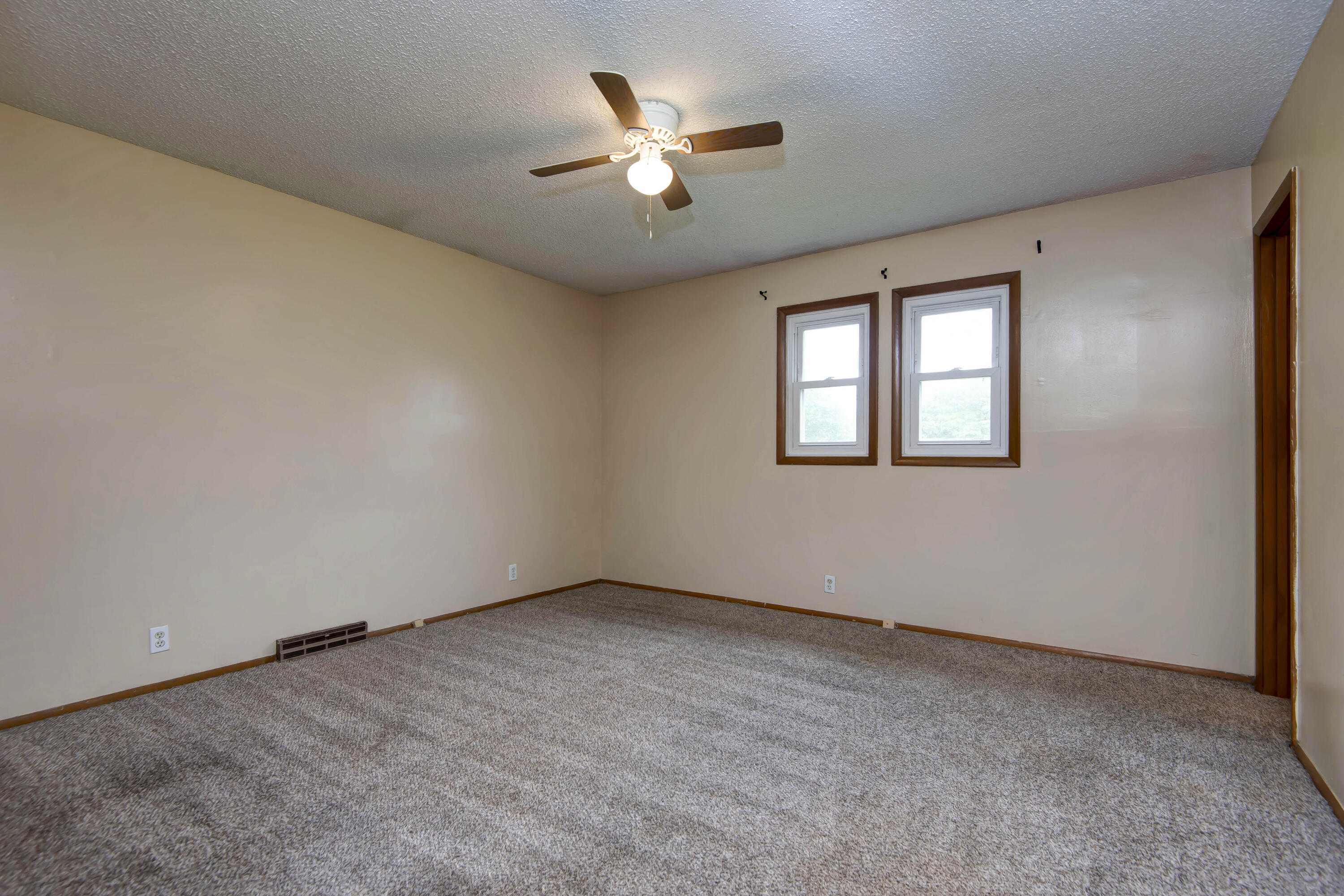801 North 11th Avenue Property Photo 17