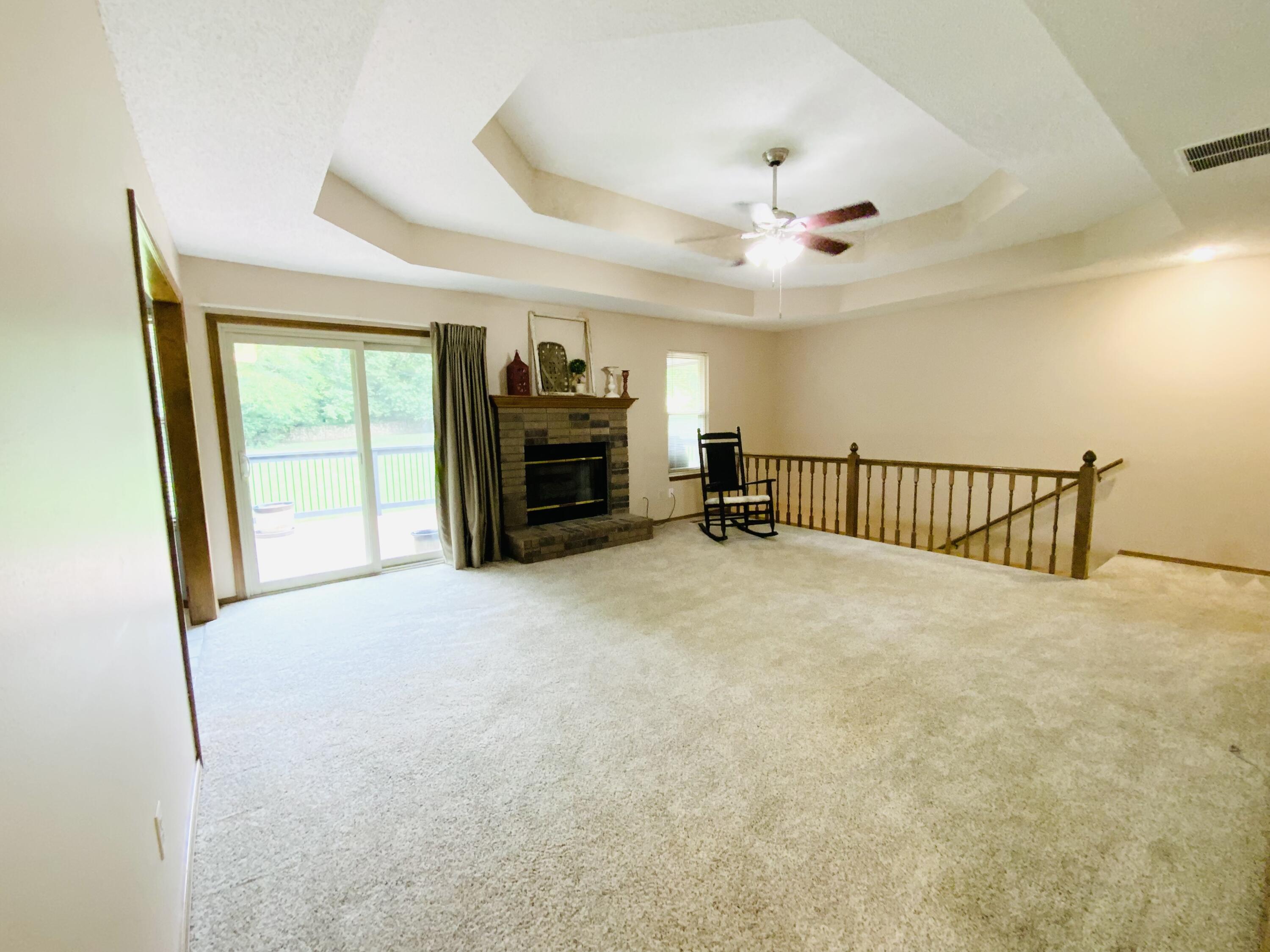 540 South Hickory Drive Property Photo 2