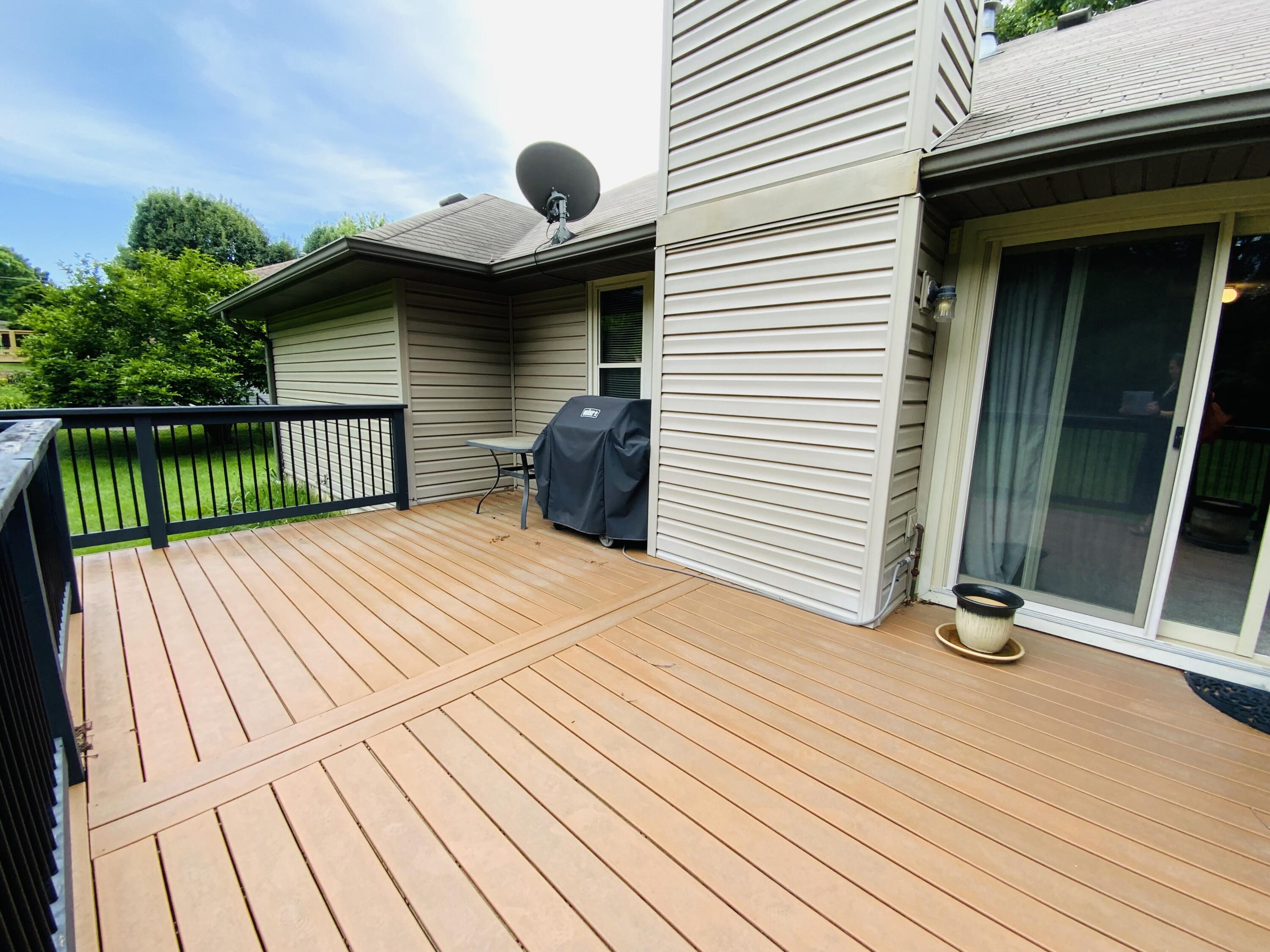 540 South Hickory Drive Property Photo 4
