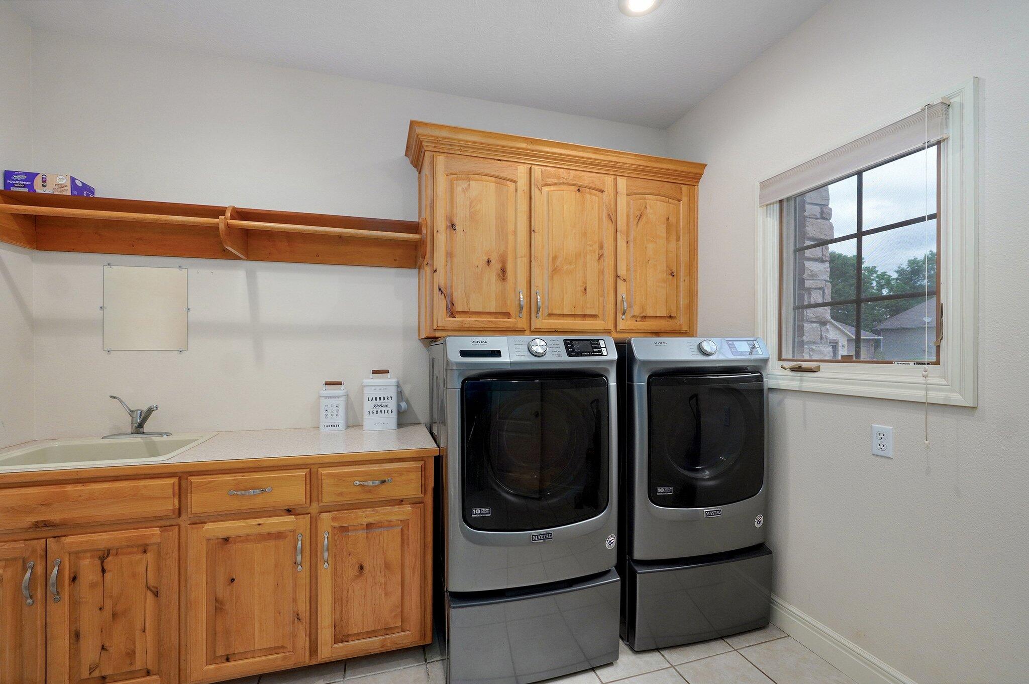 3954 East Wilshire Street Property Photo 26
