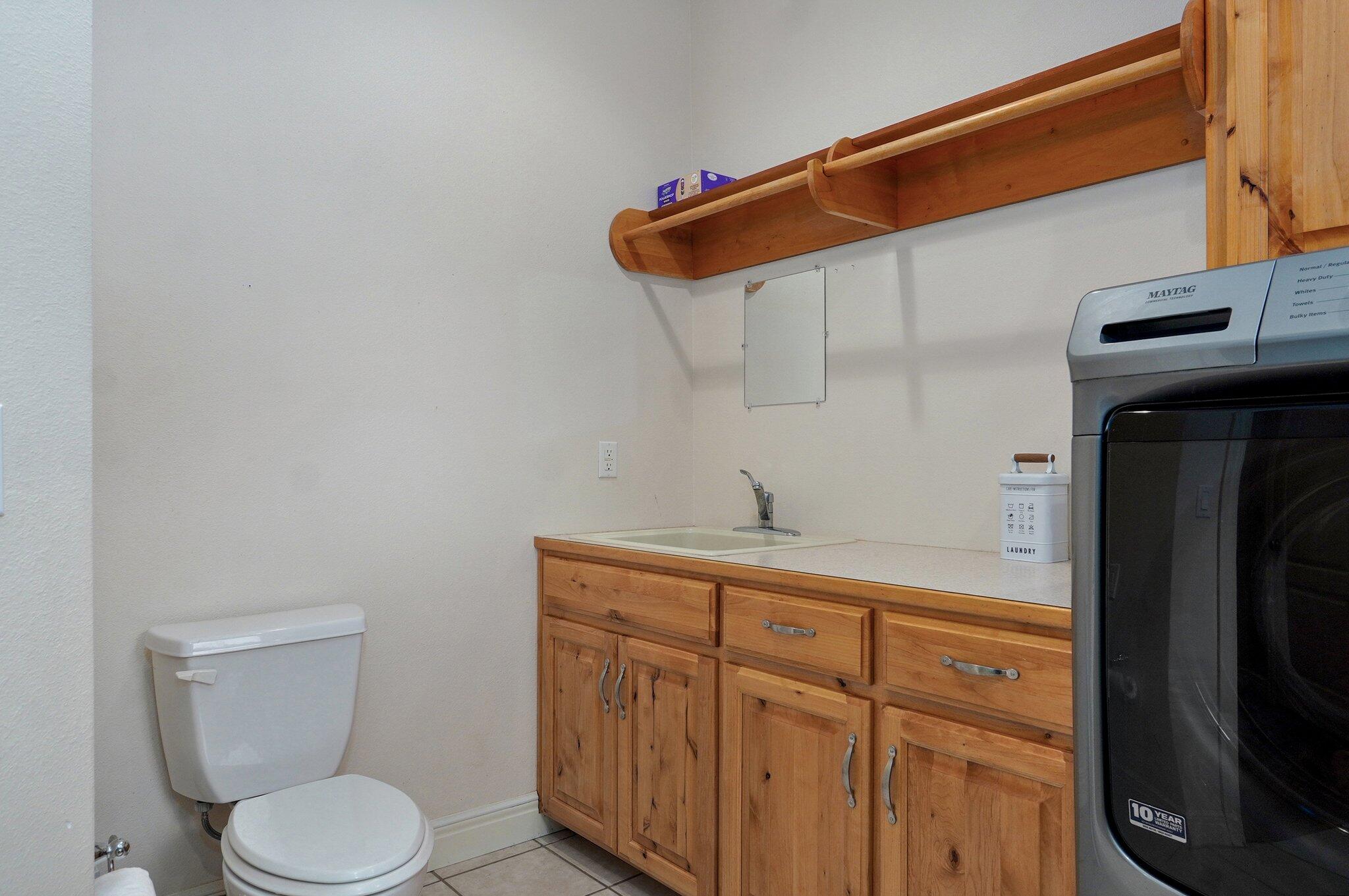 3954 East Wilshire Street Property Photo 27