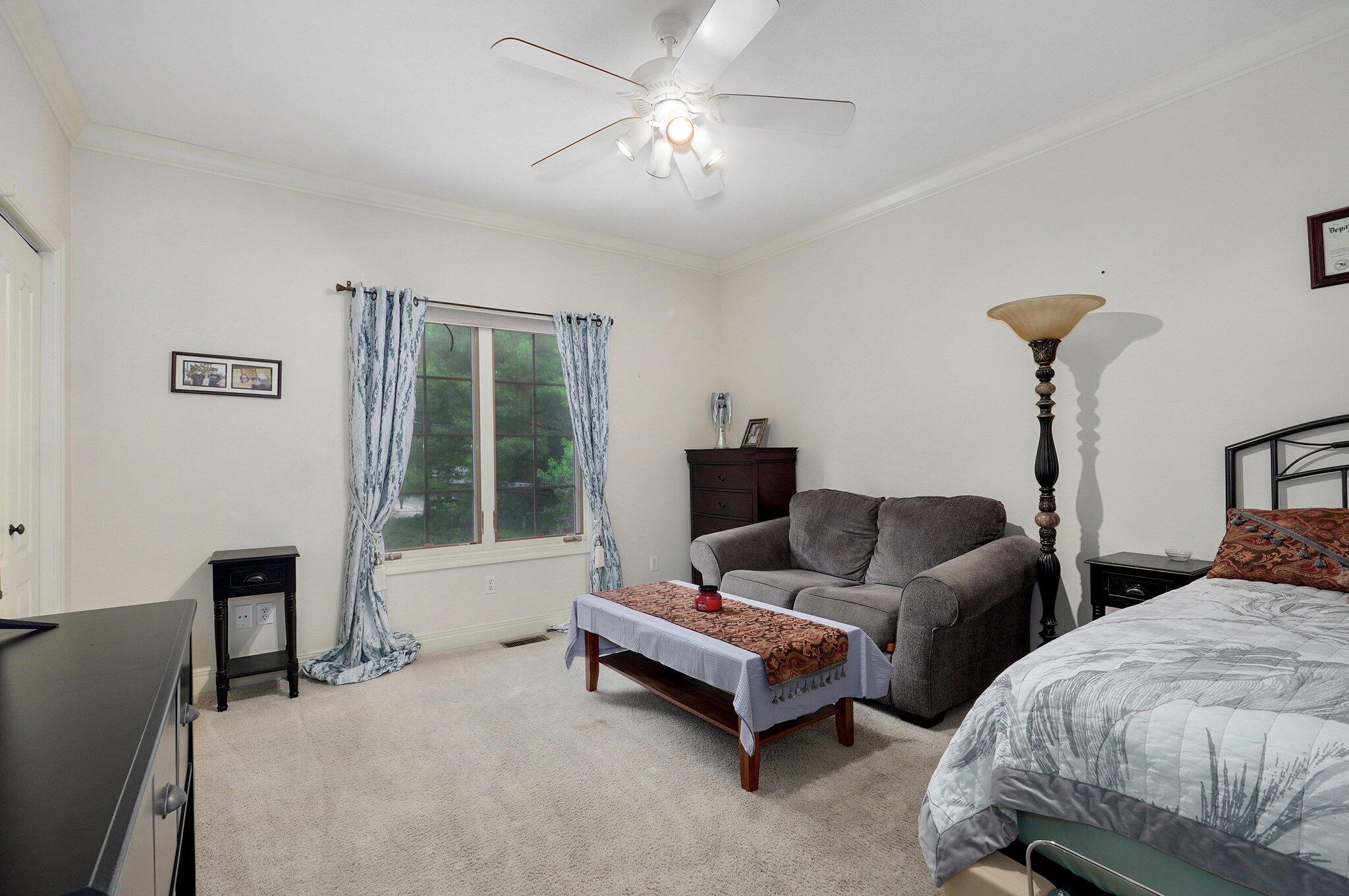 3954 East Wilshire Street Property Photo 32