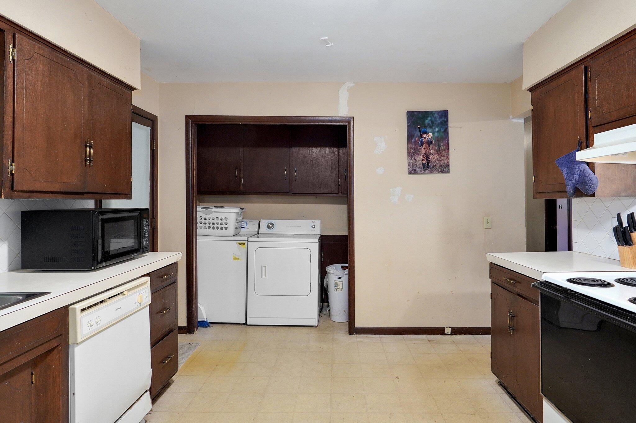 917 Wood Street Property Photo 9