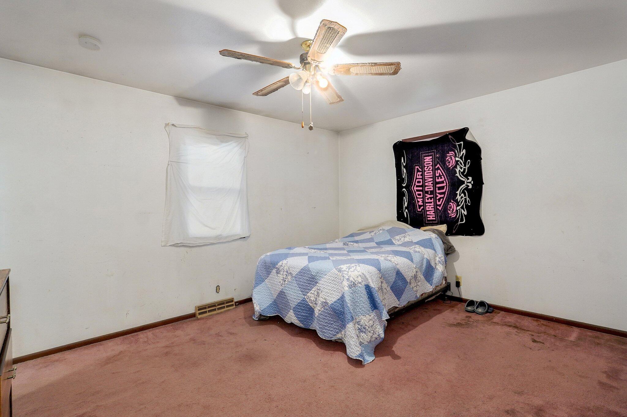 917 Wood Street Property Photo 12