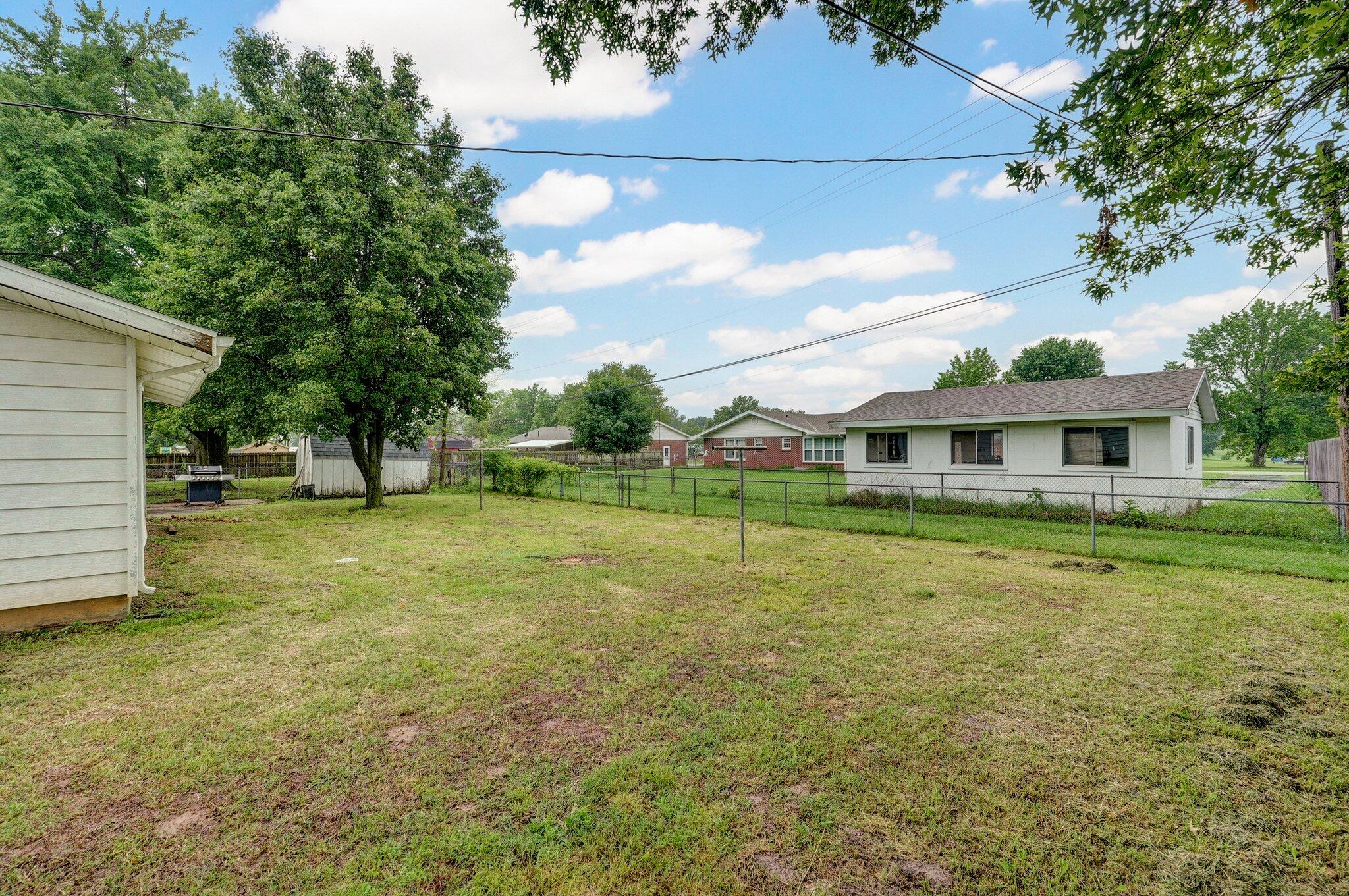 917 Wood Street Property Photo 25
