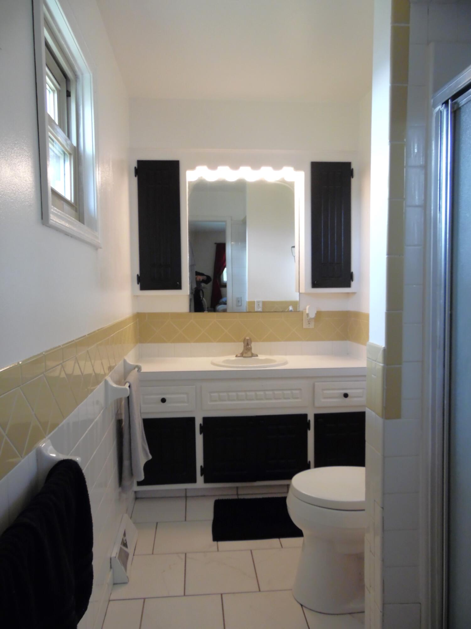 320 West Charles Street Property Photo 19