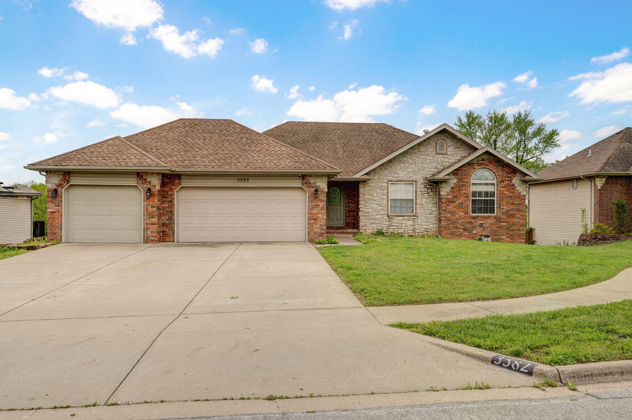 3582 North Thistlewood Court Property Photo 1