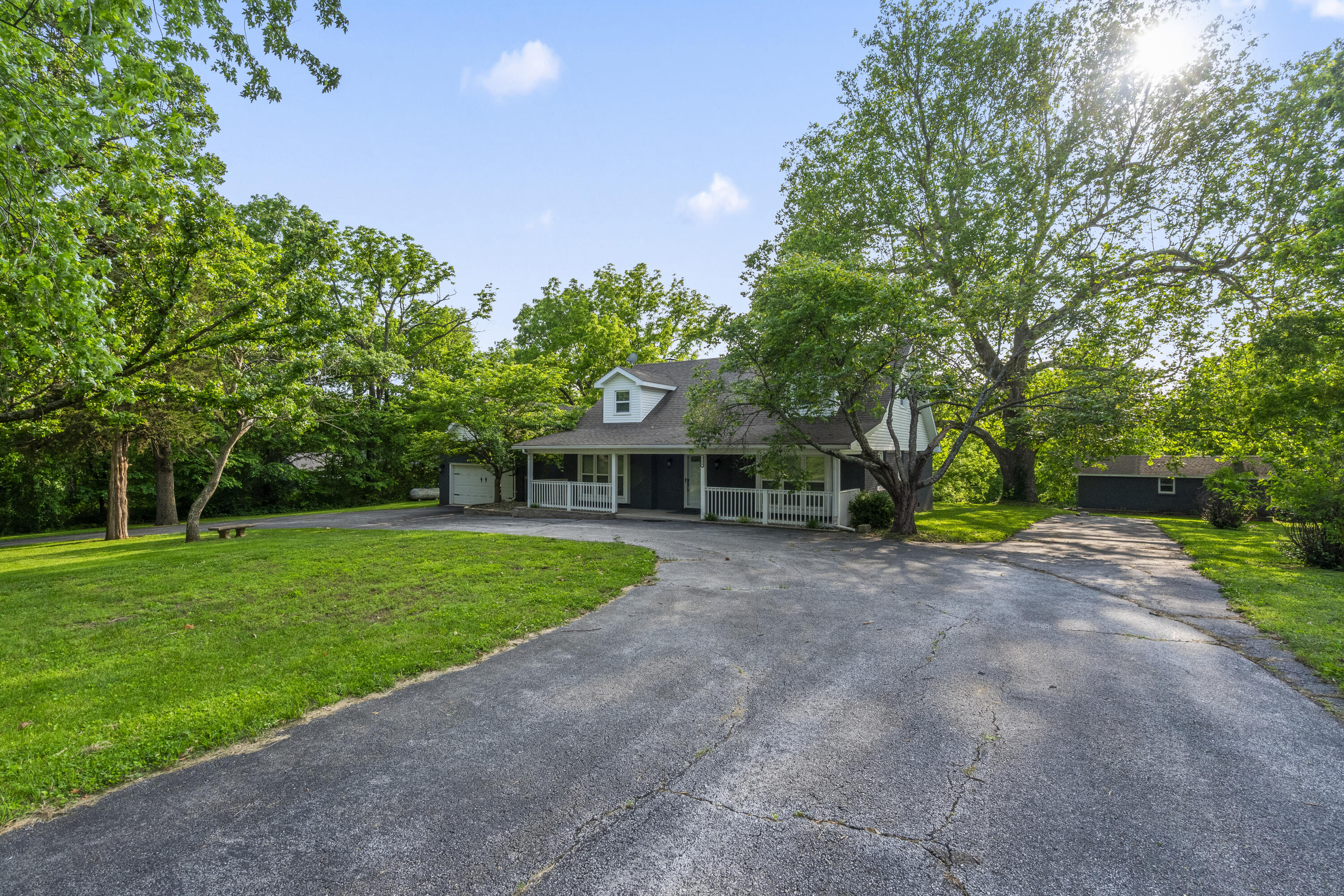 4159 North Farm Road 173 Property Photo 6
