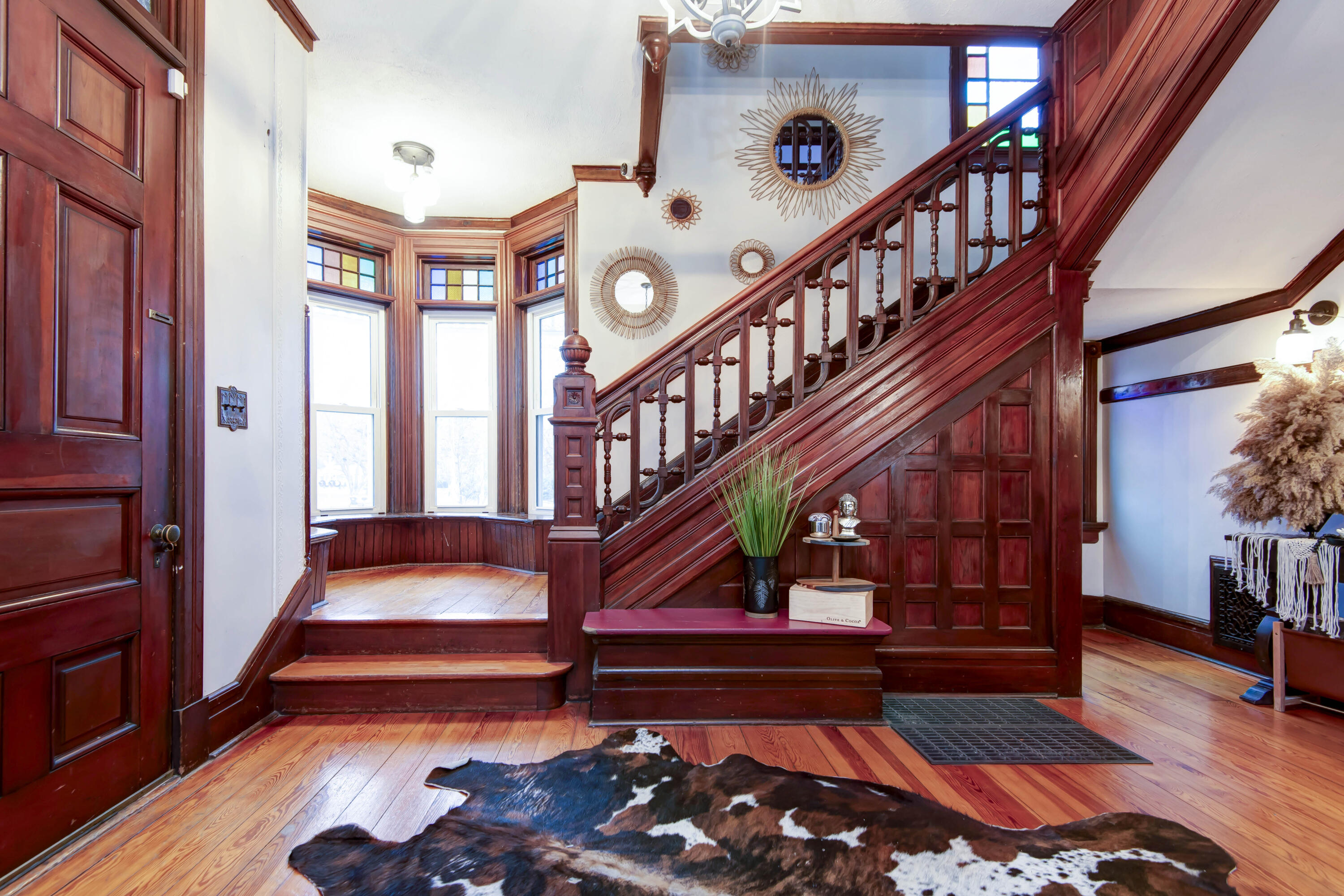 1435 East Walnut Street Property Photo 4