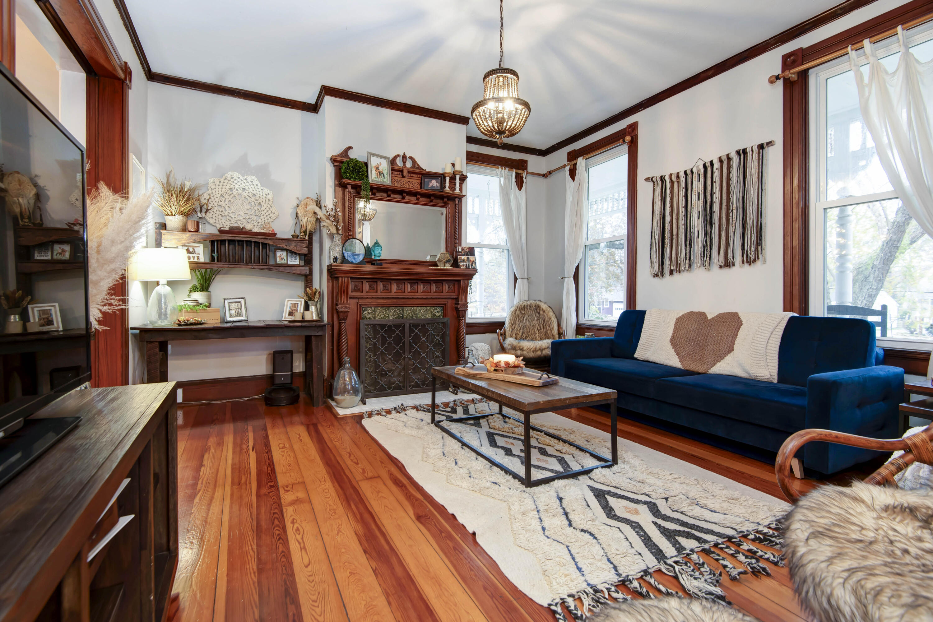 1435 East Walnut Street Property Photo 5