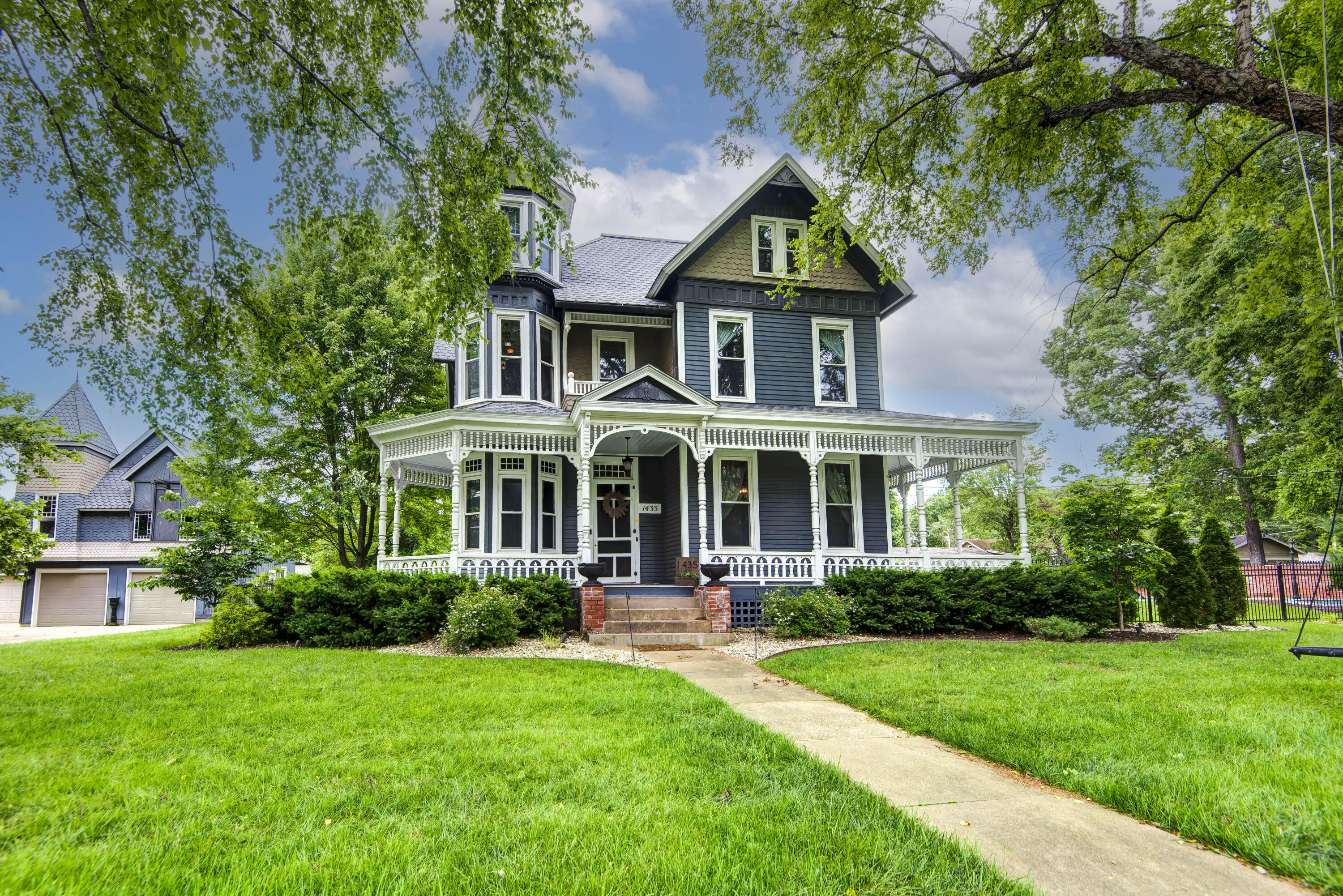 1435 East Walnut Street Property Photo 46
