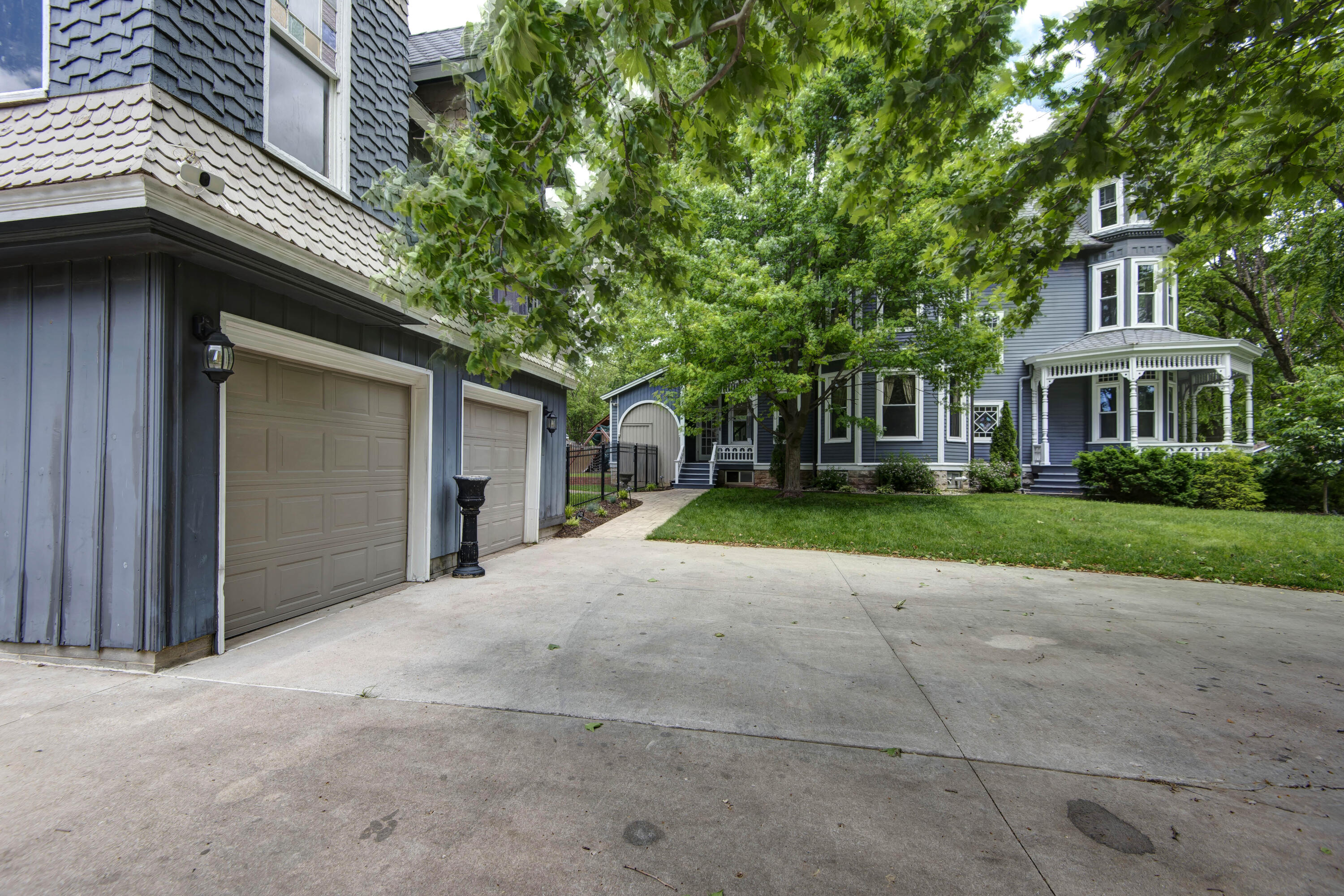 1435 East Walnut Street Property Photo 70