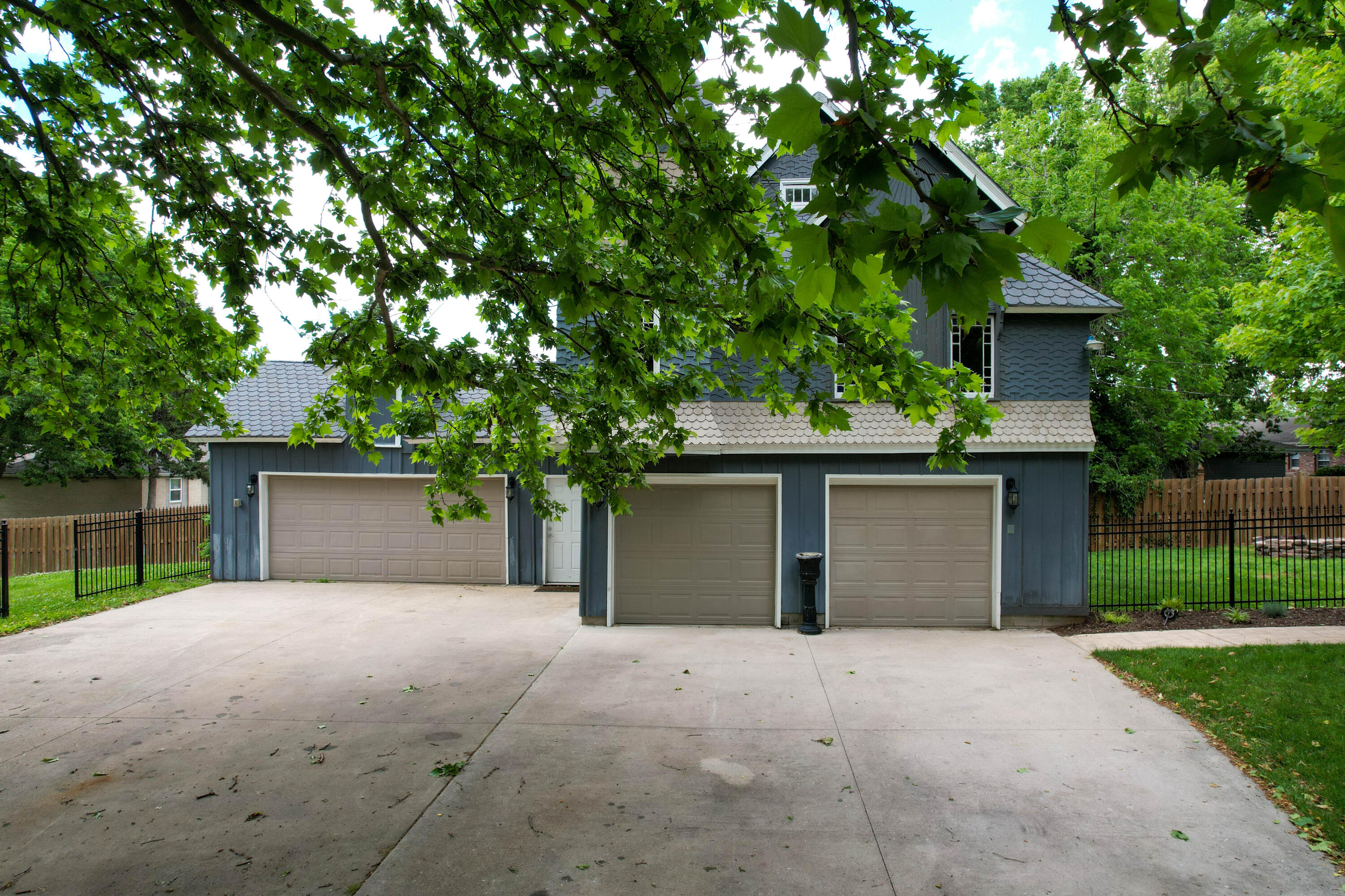 1435 East Walnut Street Property Photo 71