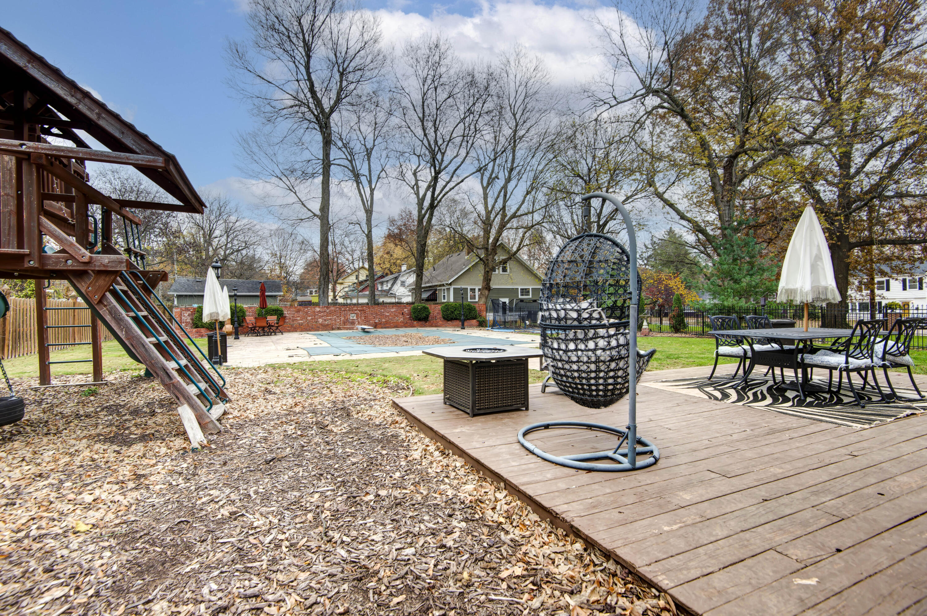 1435 East Walnut Street Property Photo 85
