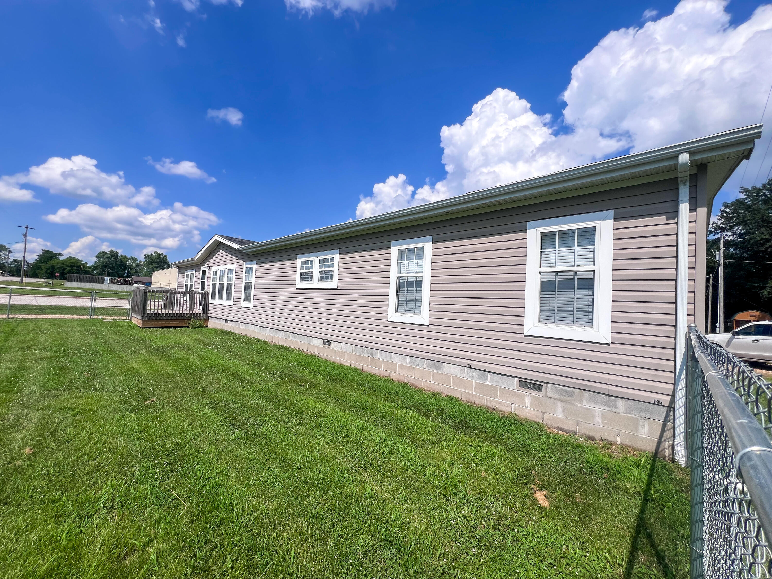 22115 County Road 271 Property Photo 6