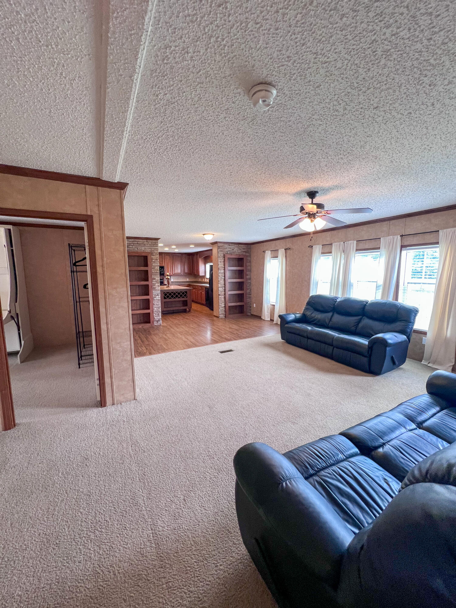 22115 County Road 271 Property Photo 8