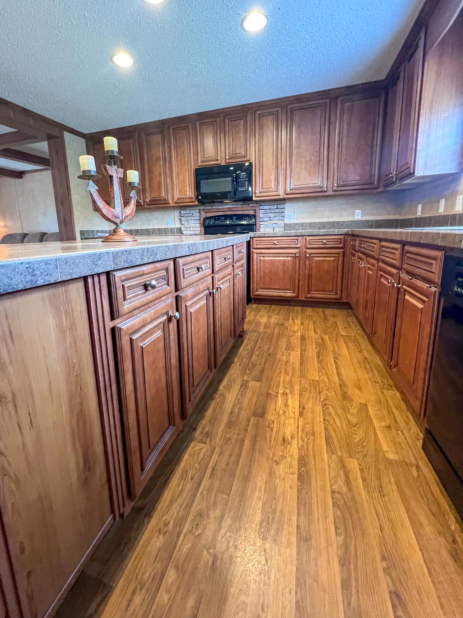 22115 County Road 271 Property Photo 17