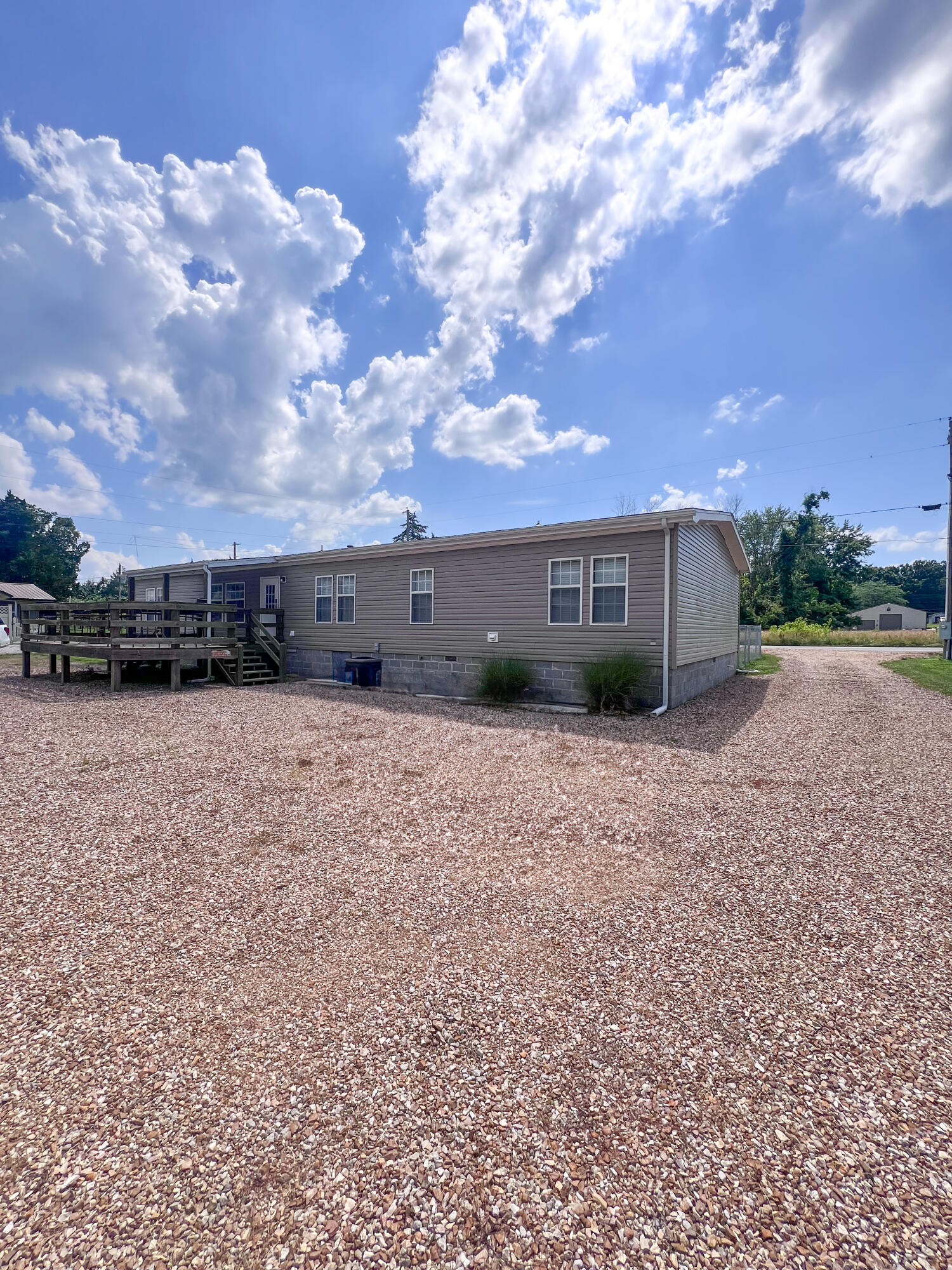 22115 County Road 271 Property Photo 37