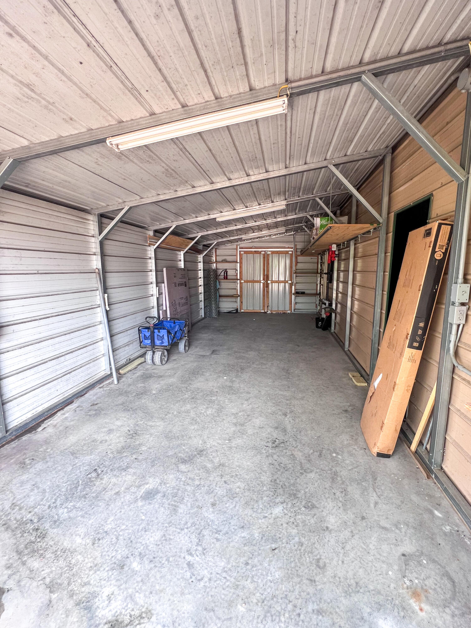 22115 County Road 271 Property Photo 44