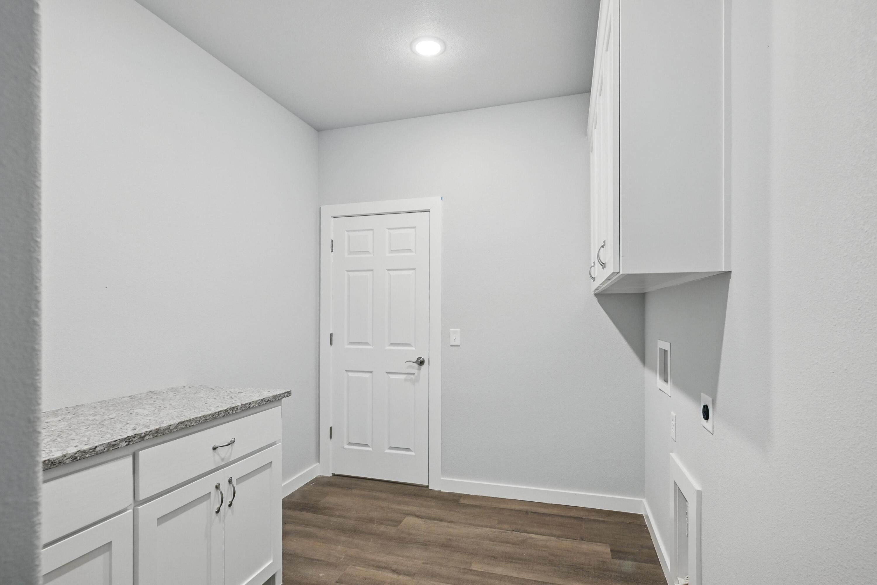 402 Barton Place Property Photo 21