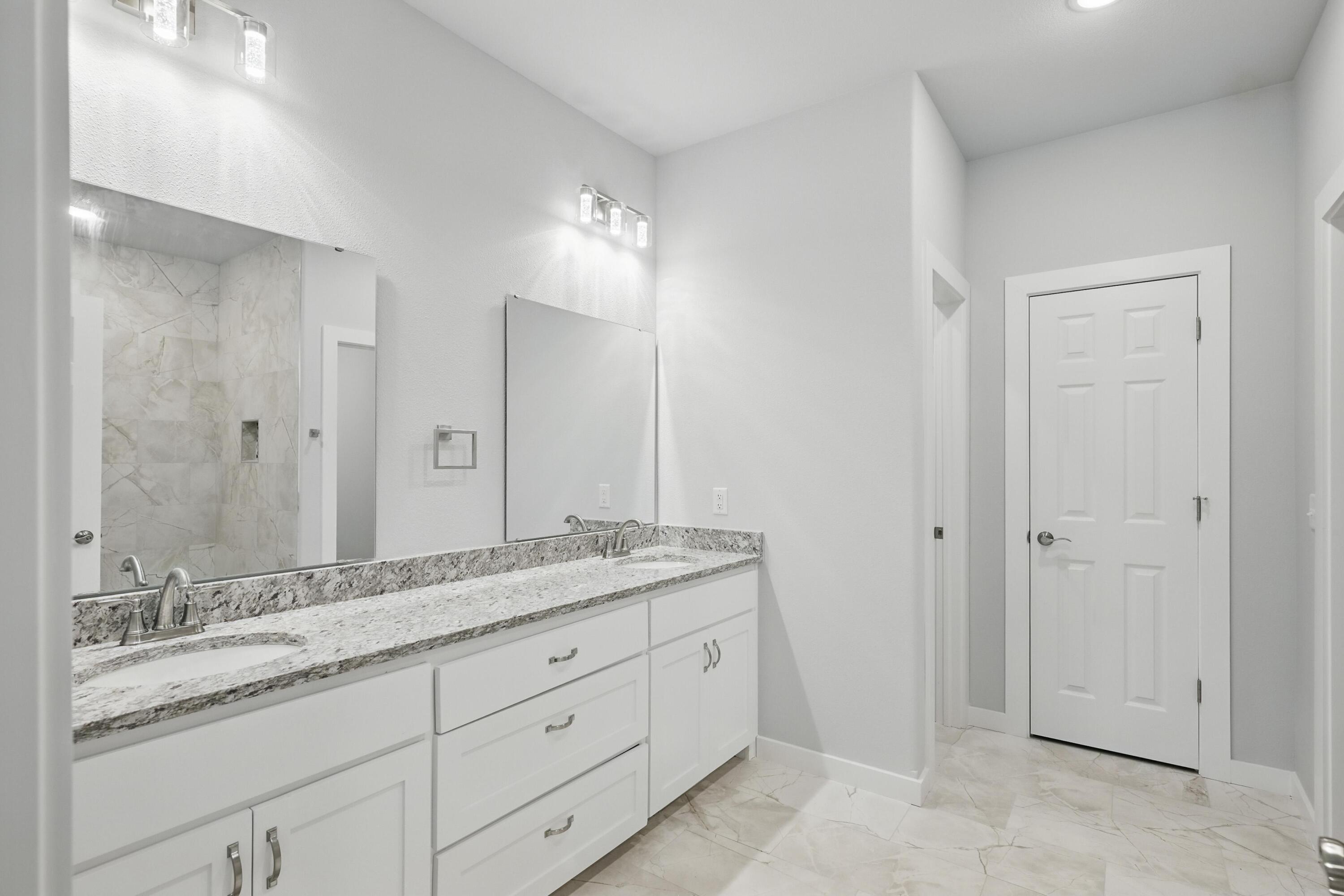 402 Barton Place Property Photo 29