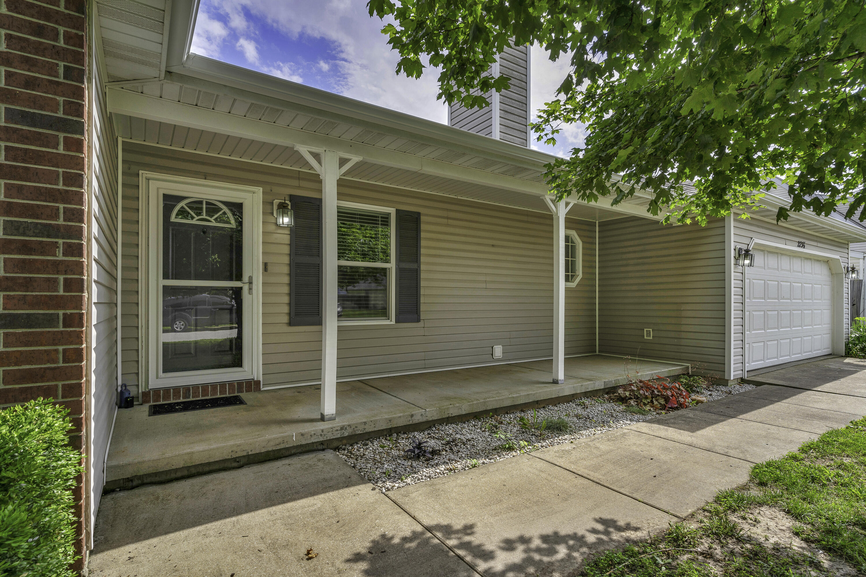 2236 East Logan Street Property Photo 4