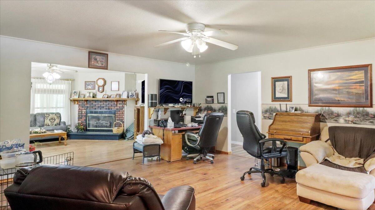 2631 State Highway W Property Photo 4