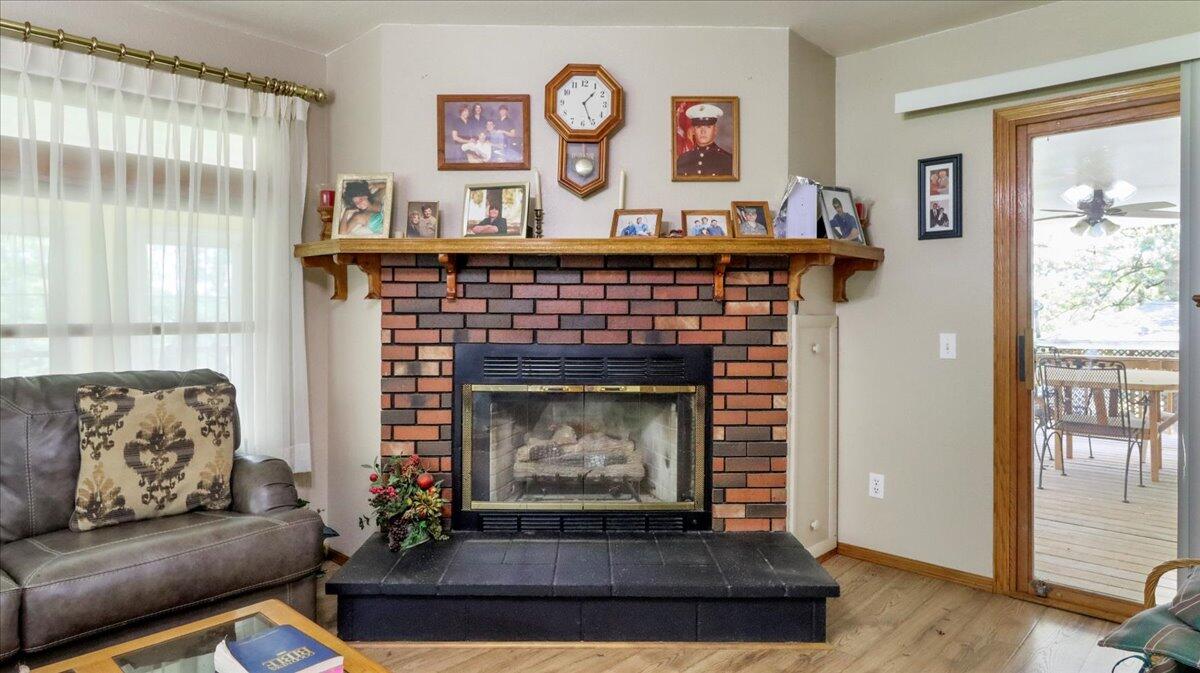 2631 State Highway W Property Photo 5
