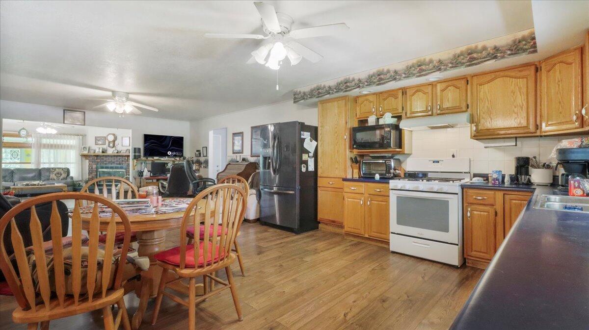 2631 State Highway W Property Photo 7