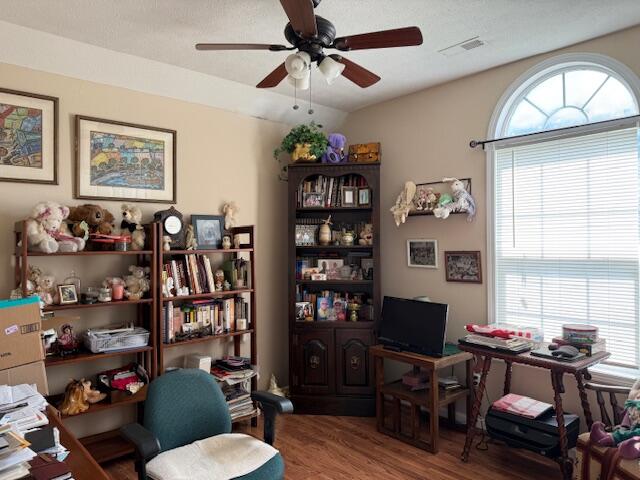 1380 North Chicago Avenue Property Photo 9