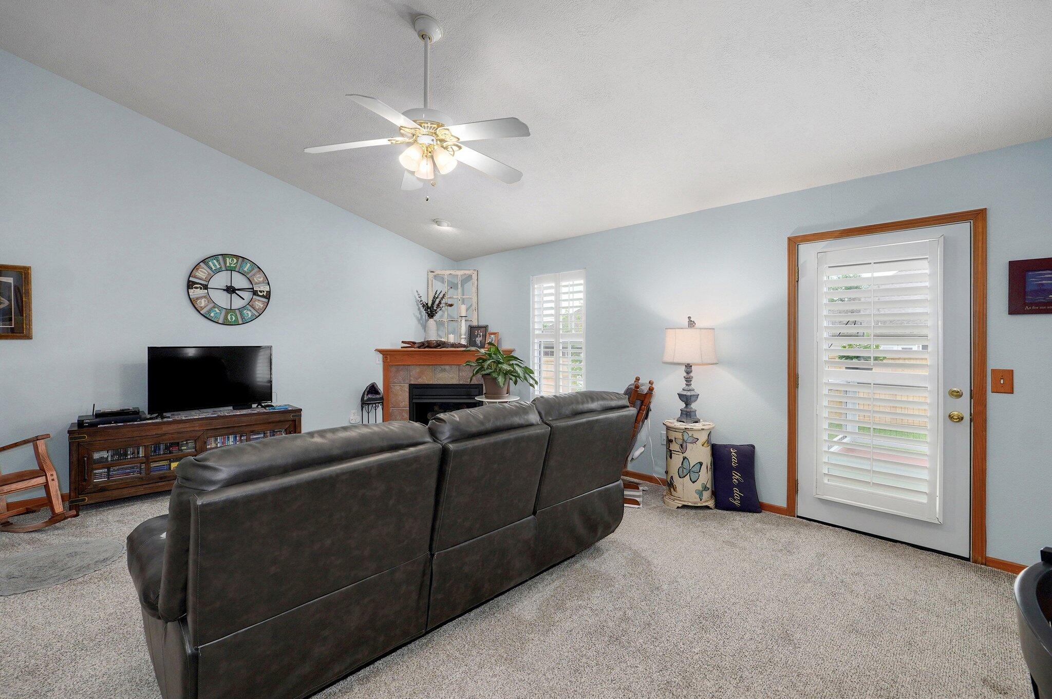 920 Bradford Court Property Photo 6