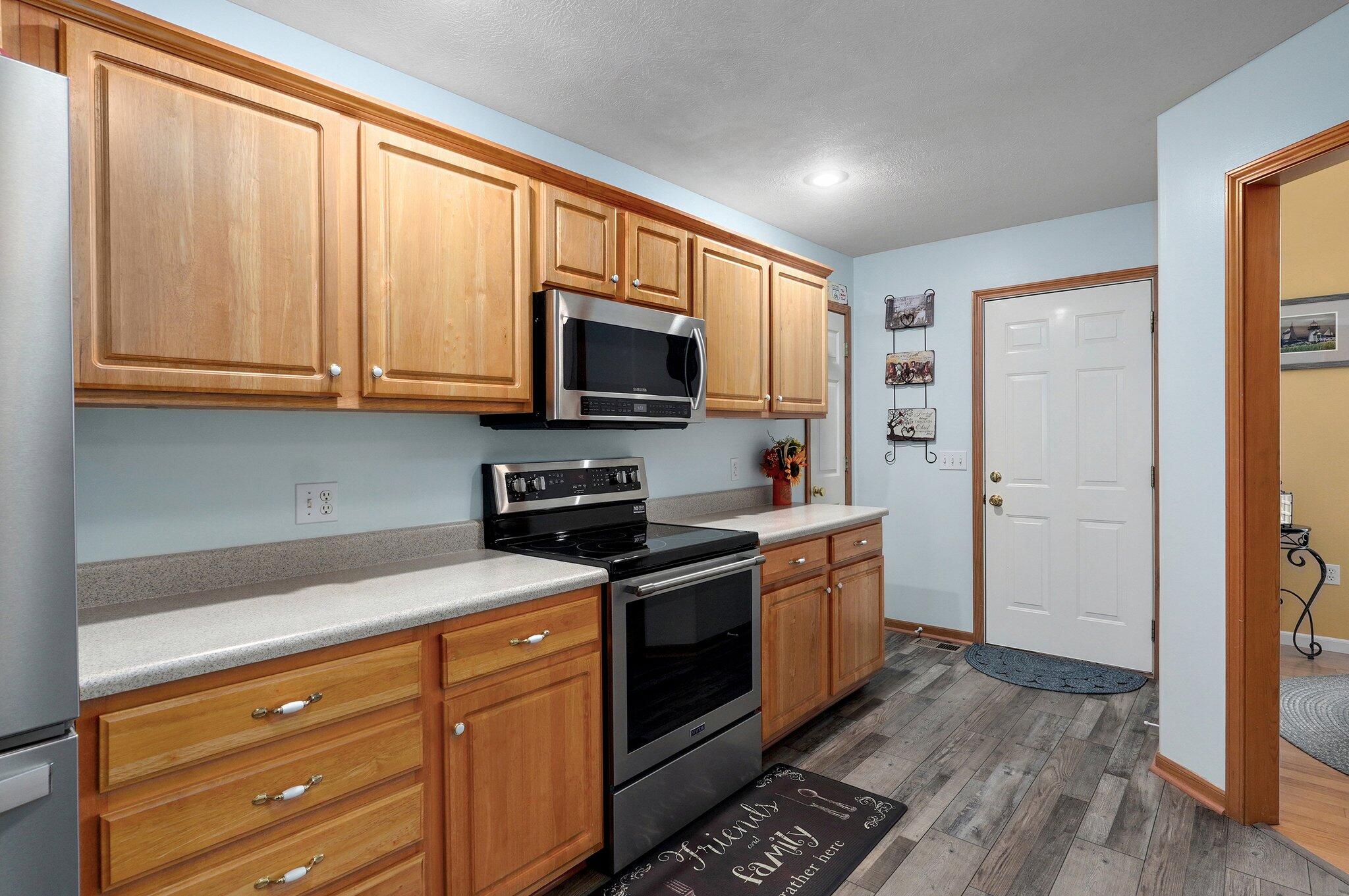 920 Bradford Court Property Photo 18