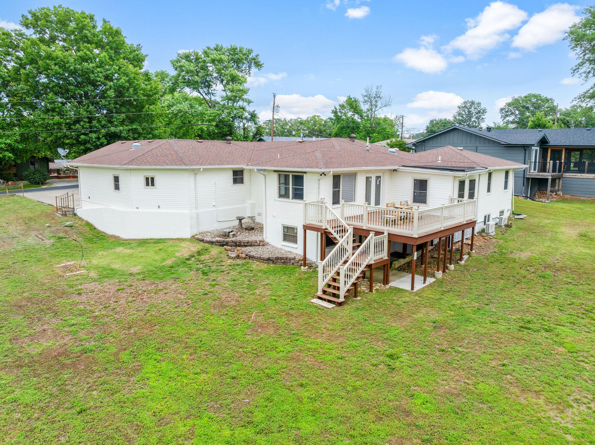 26237 Twin Rivers Drive Property Photo 4