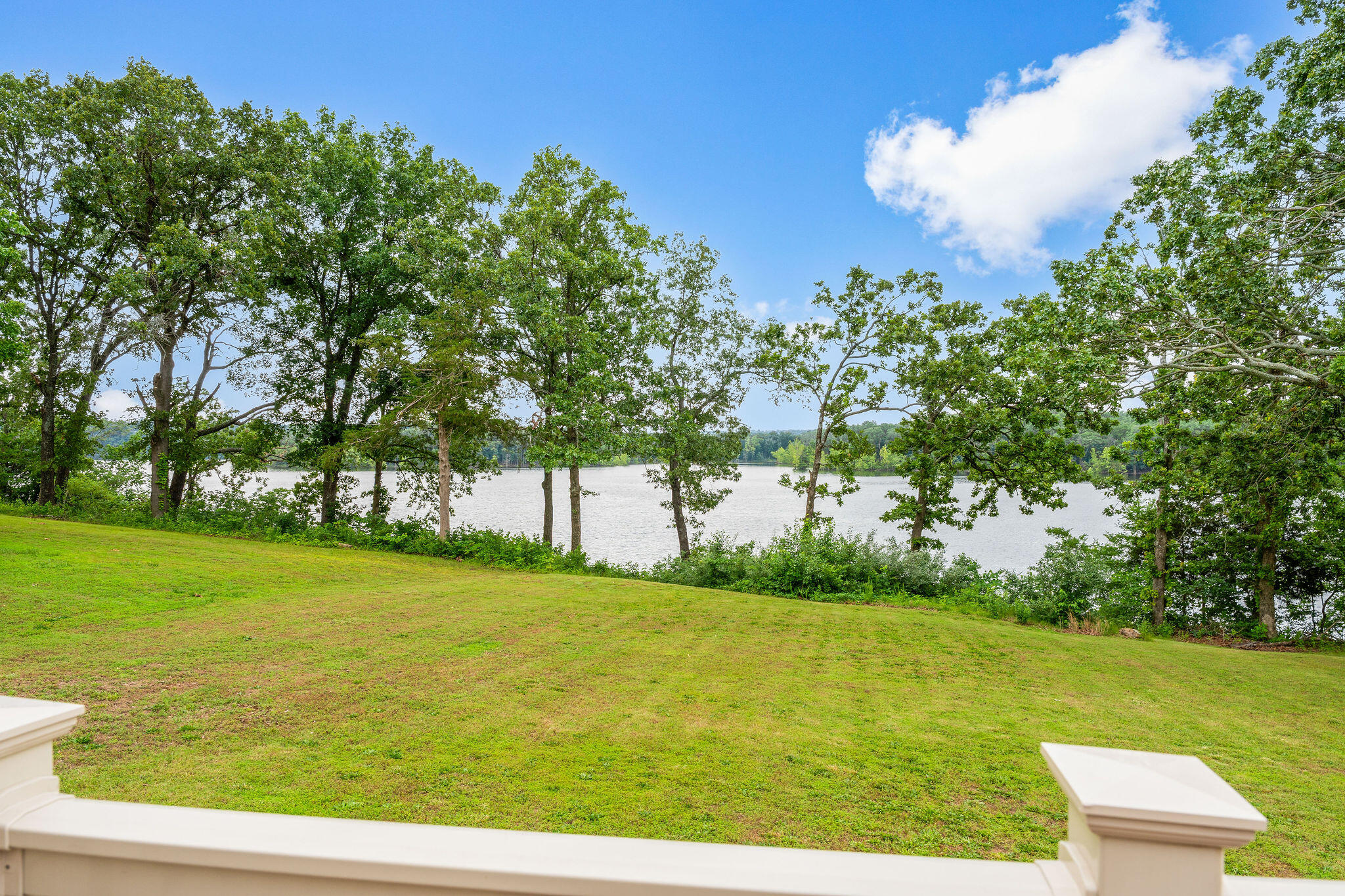 26237 Twin Rivers Drive Property Photo 9