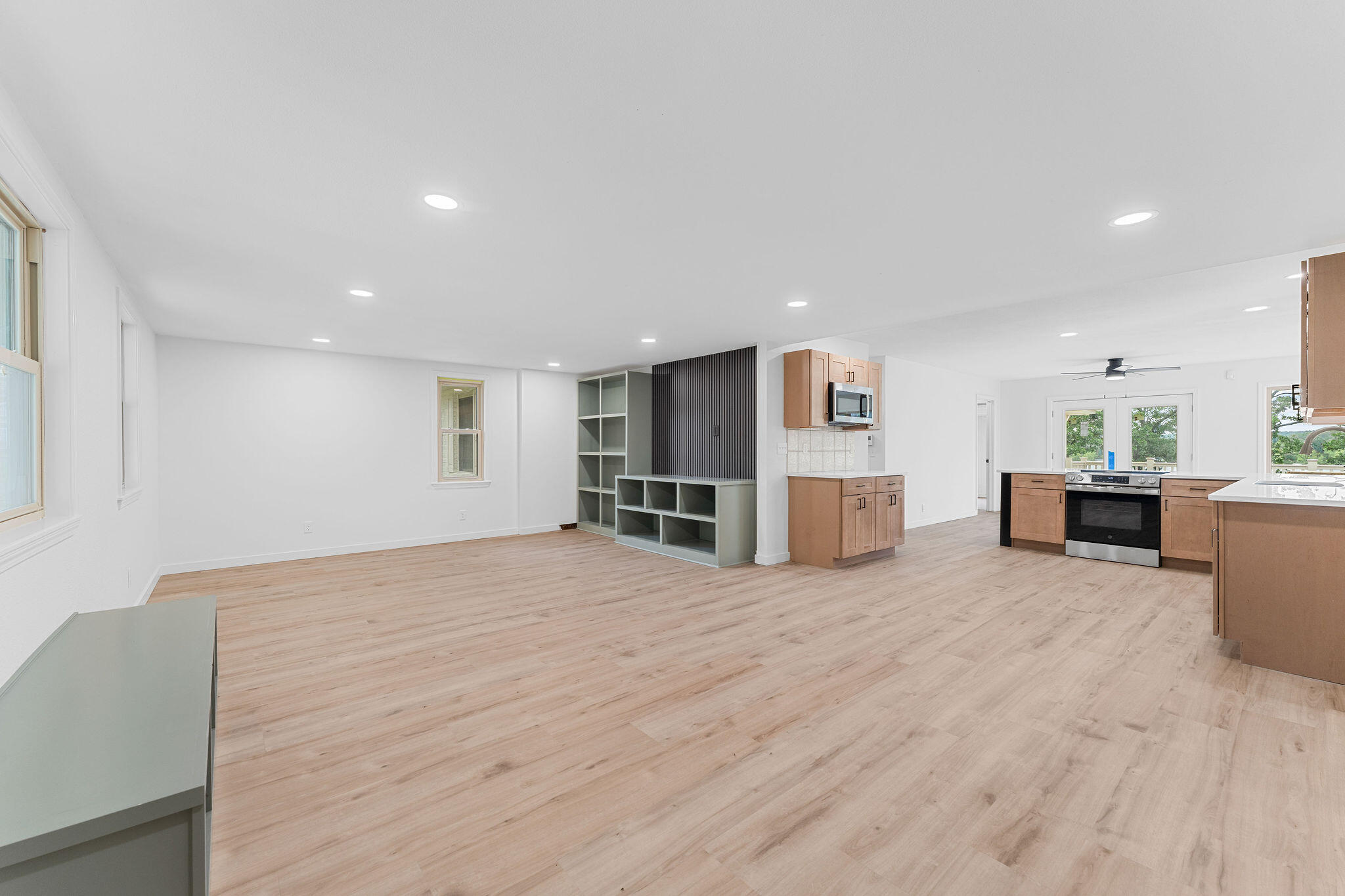 26237 Twin Rivers Drive Property Photo 12