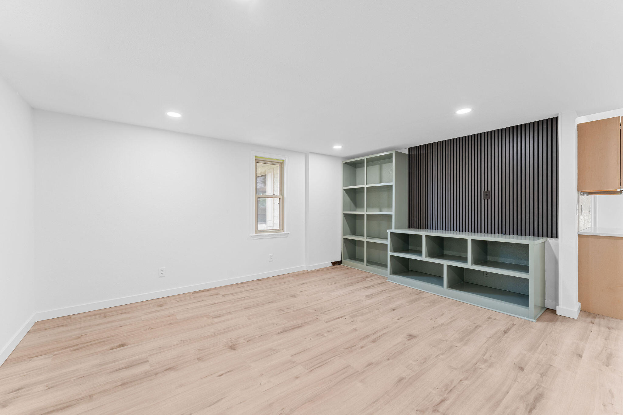 26237 Twin Rivers Drive Property Photo 13