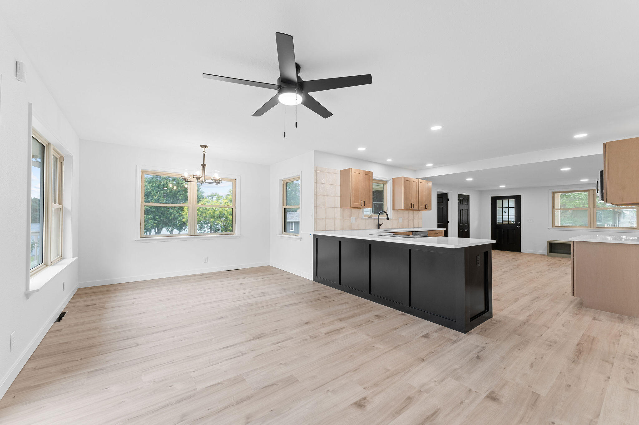 26237 Twin Rivers Drive Property Photo 19