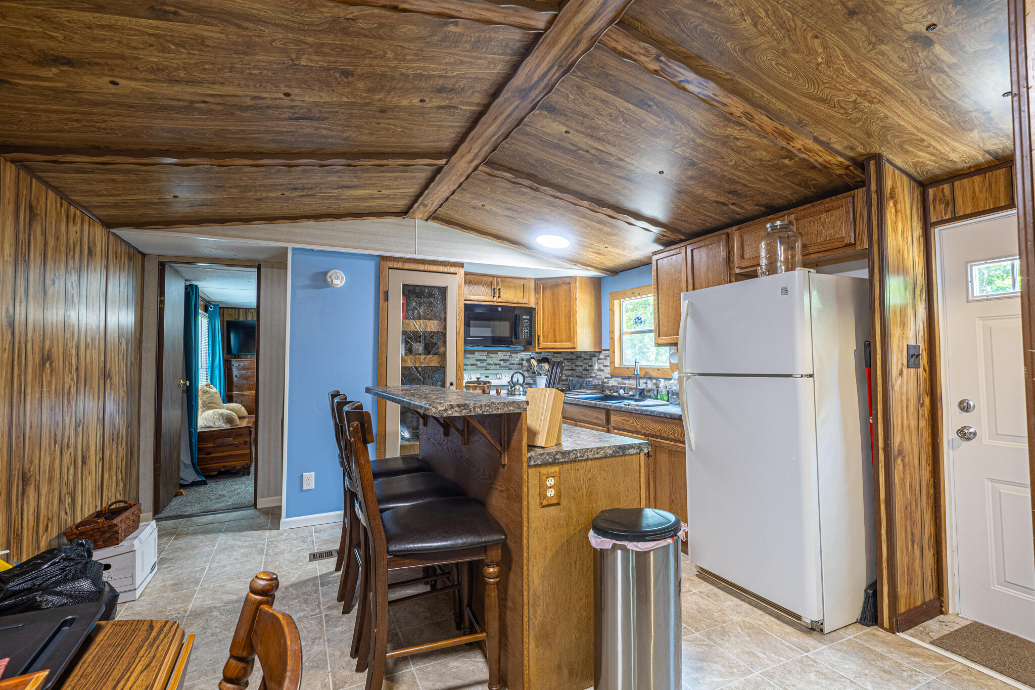 20690 Deer Run Property Photo 6